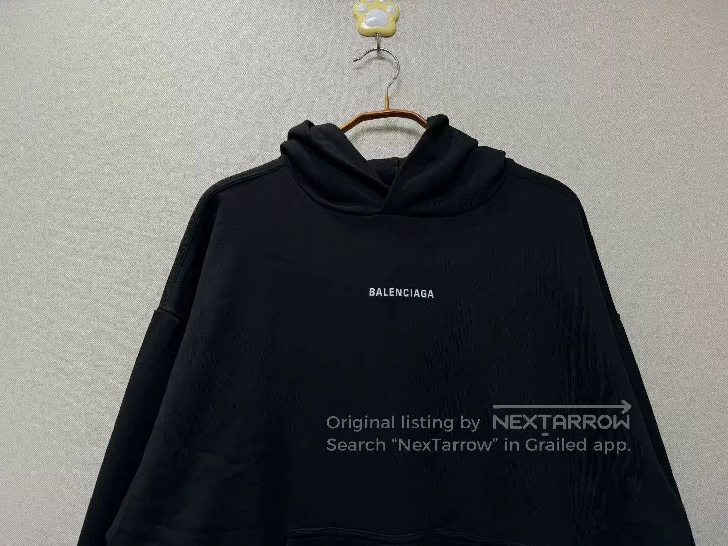 Balenciaga BALENCIAGA New Black Embroidered Letter Hoodie. Size US M / EU 48-50 / 2 - 2 Thumbnail