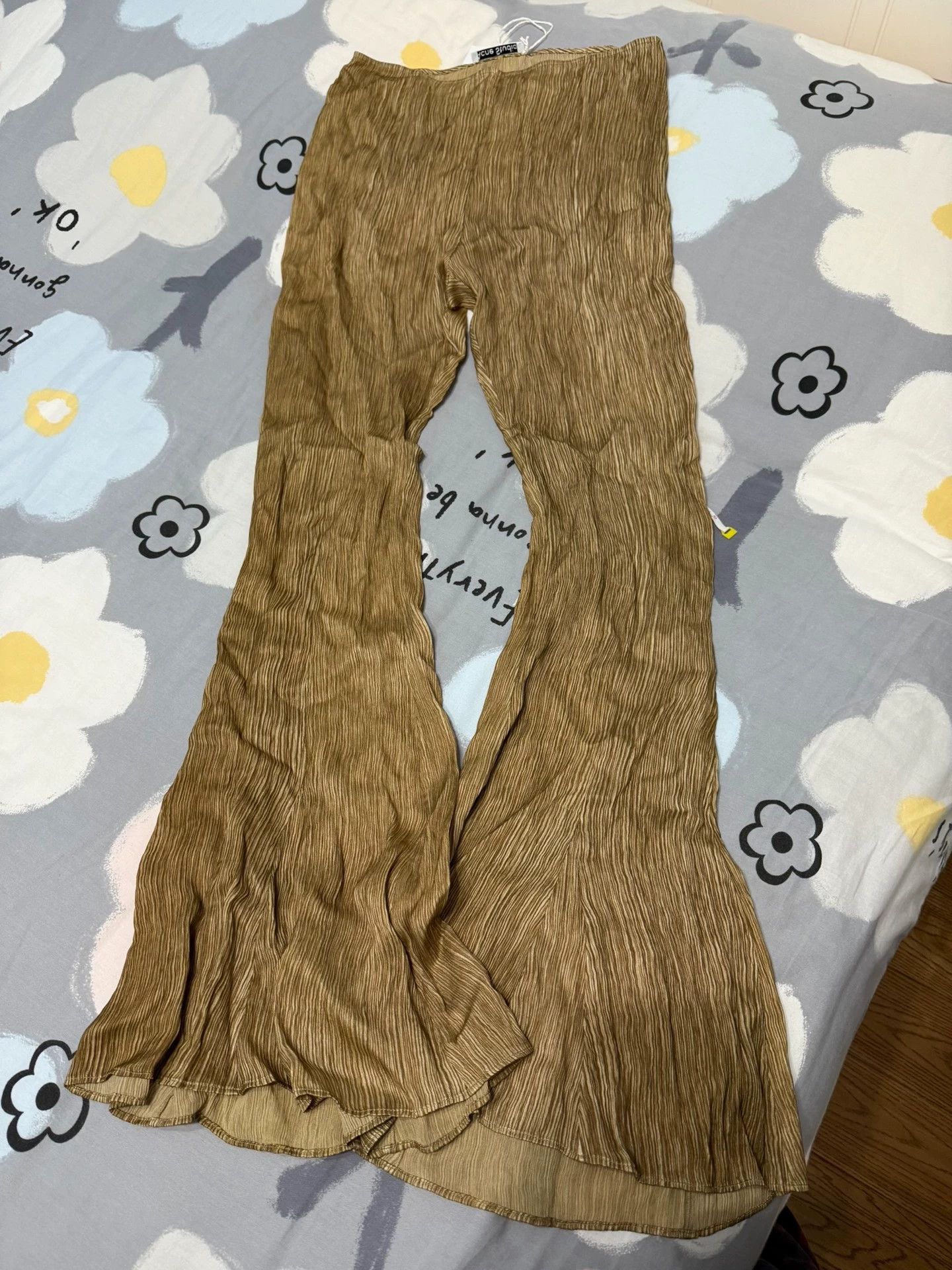 Acne Studios Acne Studios flared pants 95% new Size 24" / US 00 / IT 34 - 1 Thumbnail