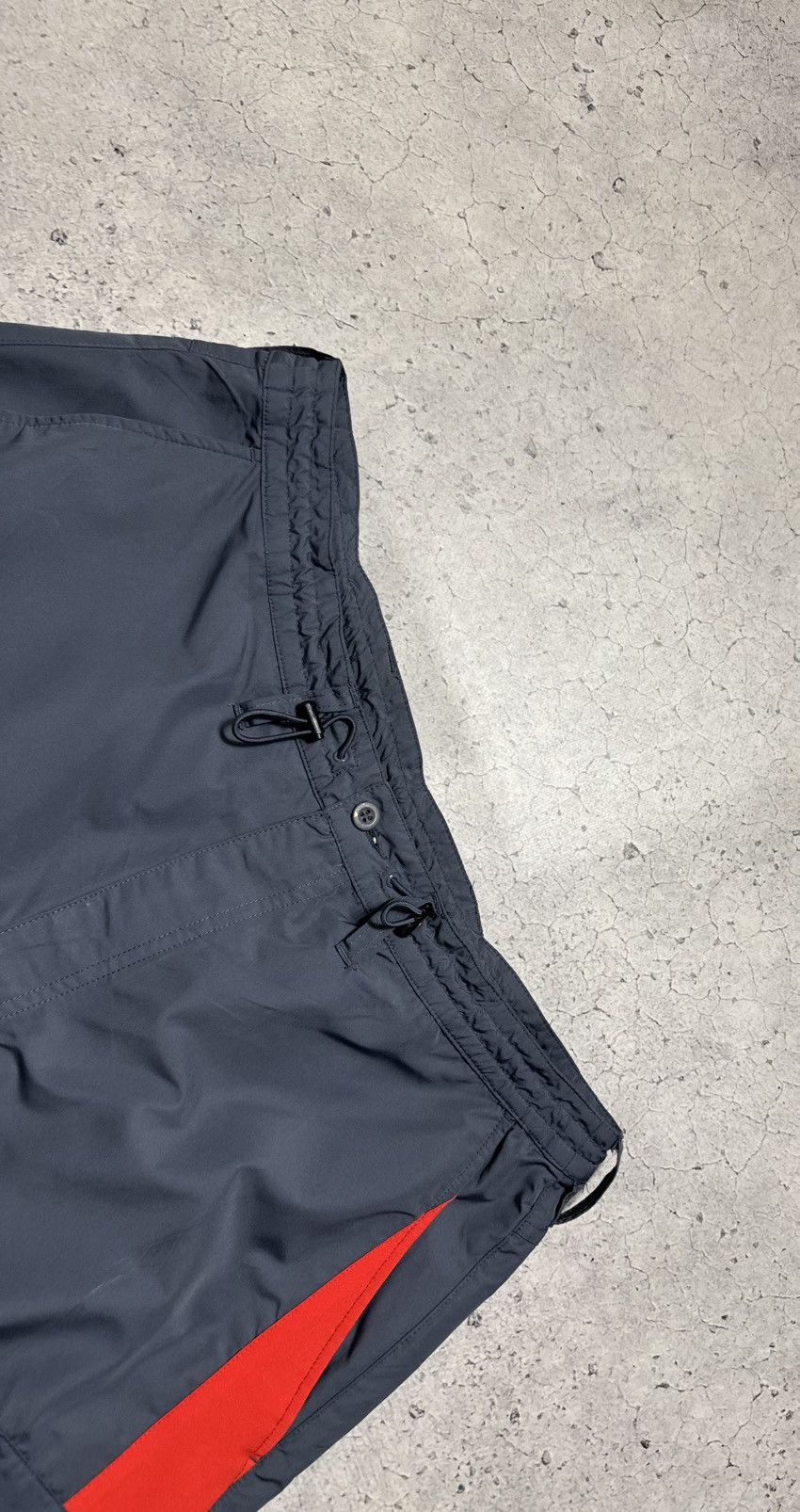 Nike Nike ACG Nylon Cargo Vintage Shorts Size XL Size US 36 / EU 52 - 3 Thumbnail