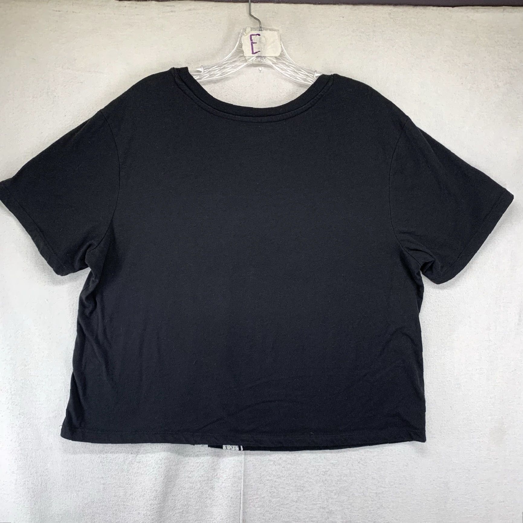 Vintage Women’s Cropped T-Shirt XXL Black Goth Punk Rock Metal Skeleton Hand Halloween Casual Size XXL / US 16-18 / IT 52-54 - 3 Thumbnail