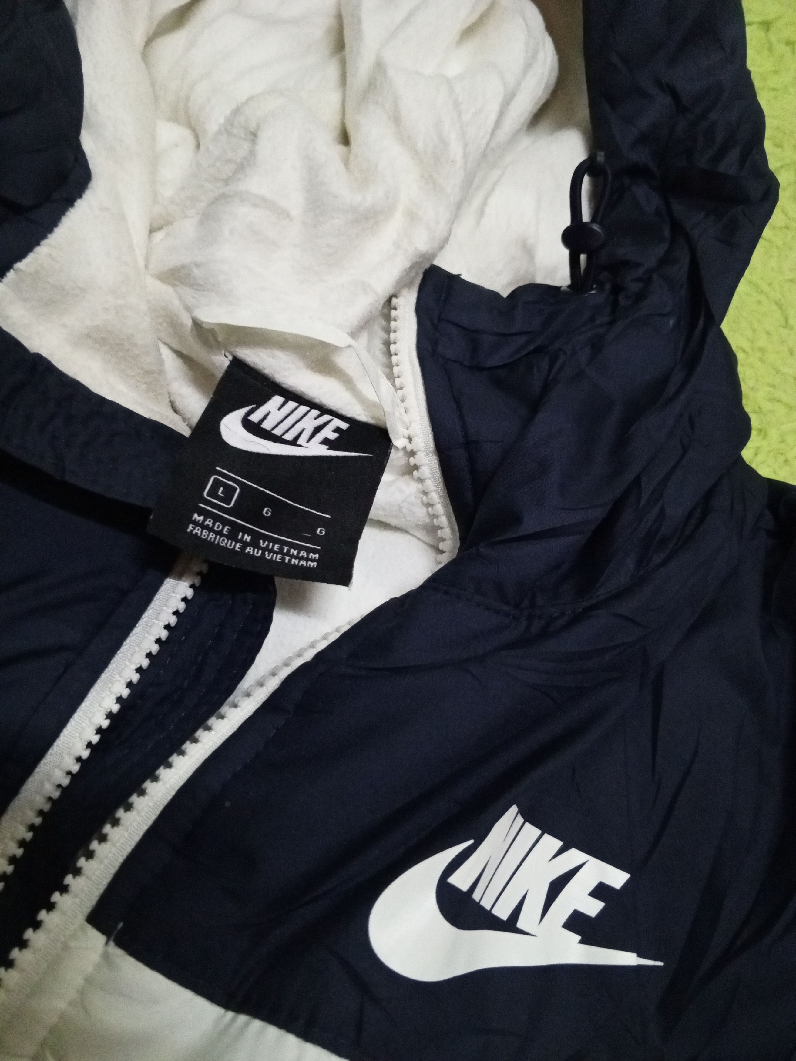 Nike NIKE MULTI COLOR RAIN JACKET HODDIE Size US XL / EU 56 / 4 - 13 Thumbnail