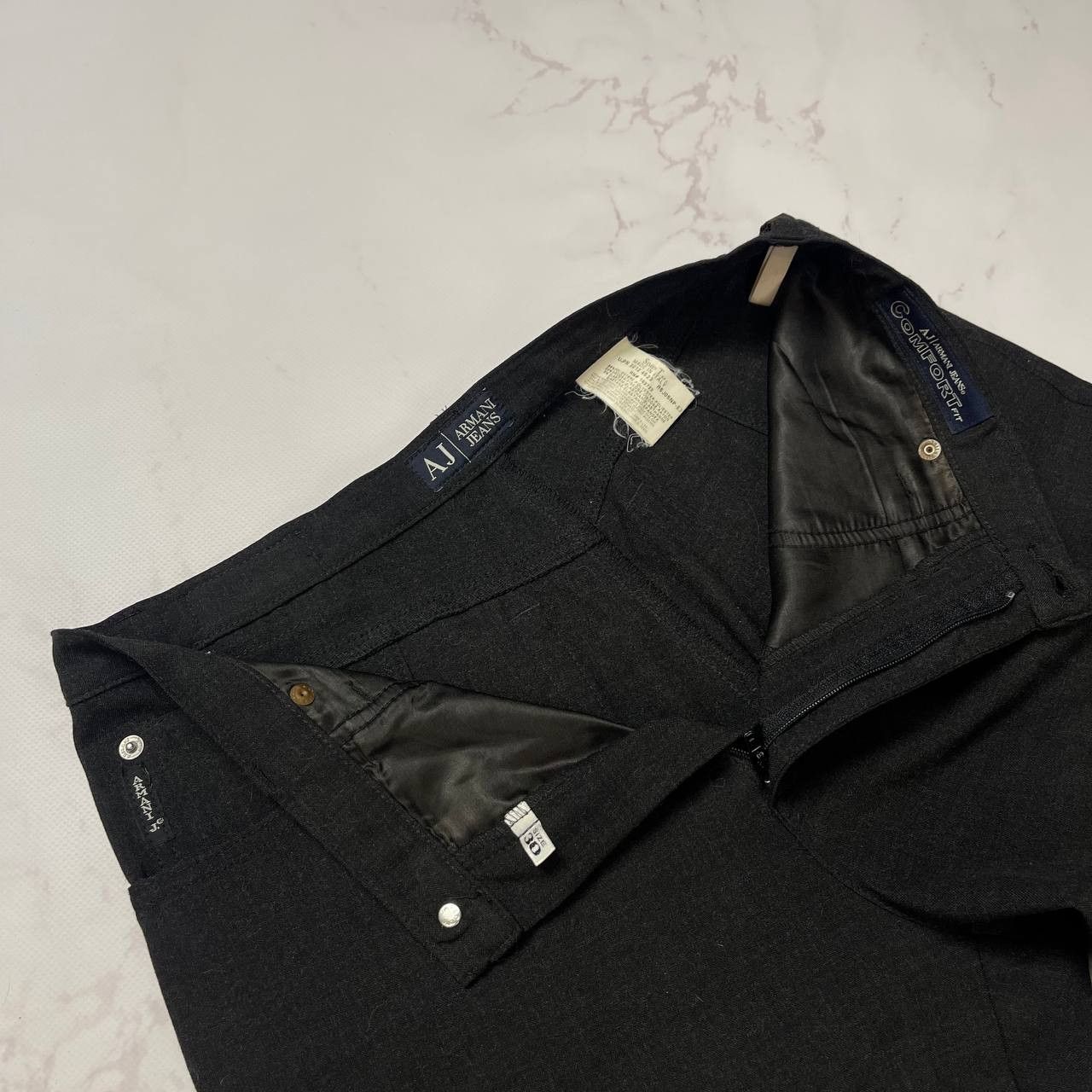 Armani Armani Comfort Classic Pants Metal Logo Size 30 Vintage Size US 30 / EU 46 - 8 Thumbnail