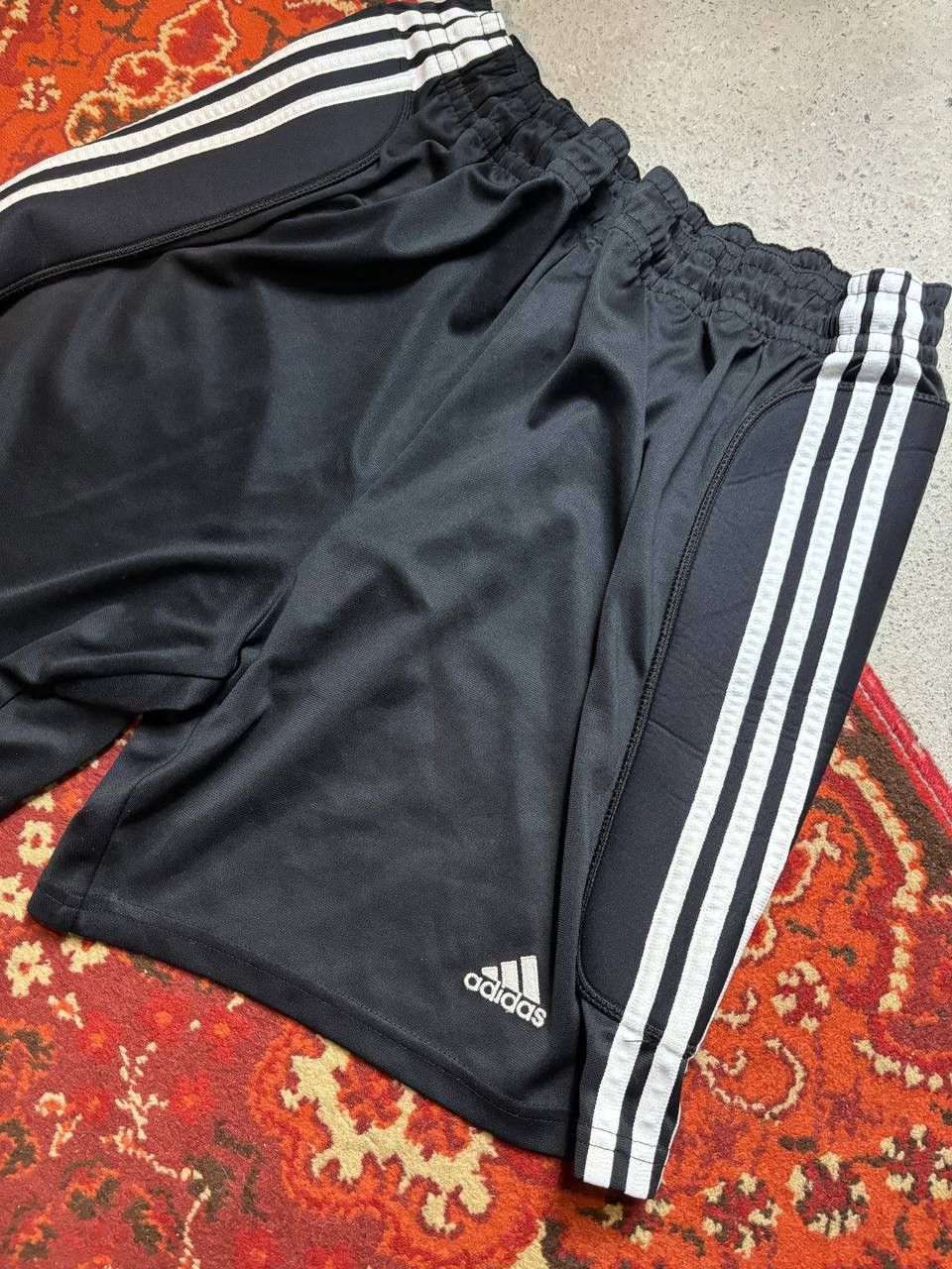 Adidas × Vintage Vintage Y2K Adidas Tierro Equipment Football Stripes Shorts Size US 36 / EU 52 - 2 Thumbnail