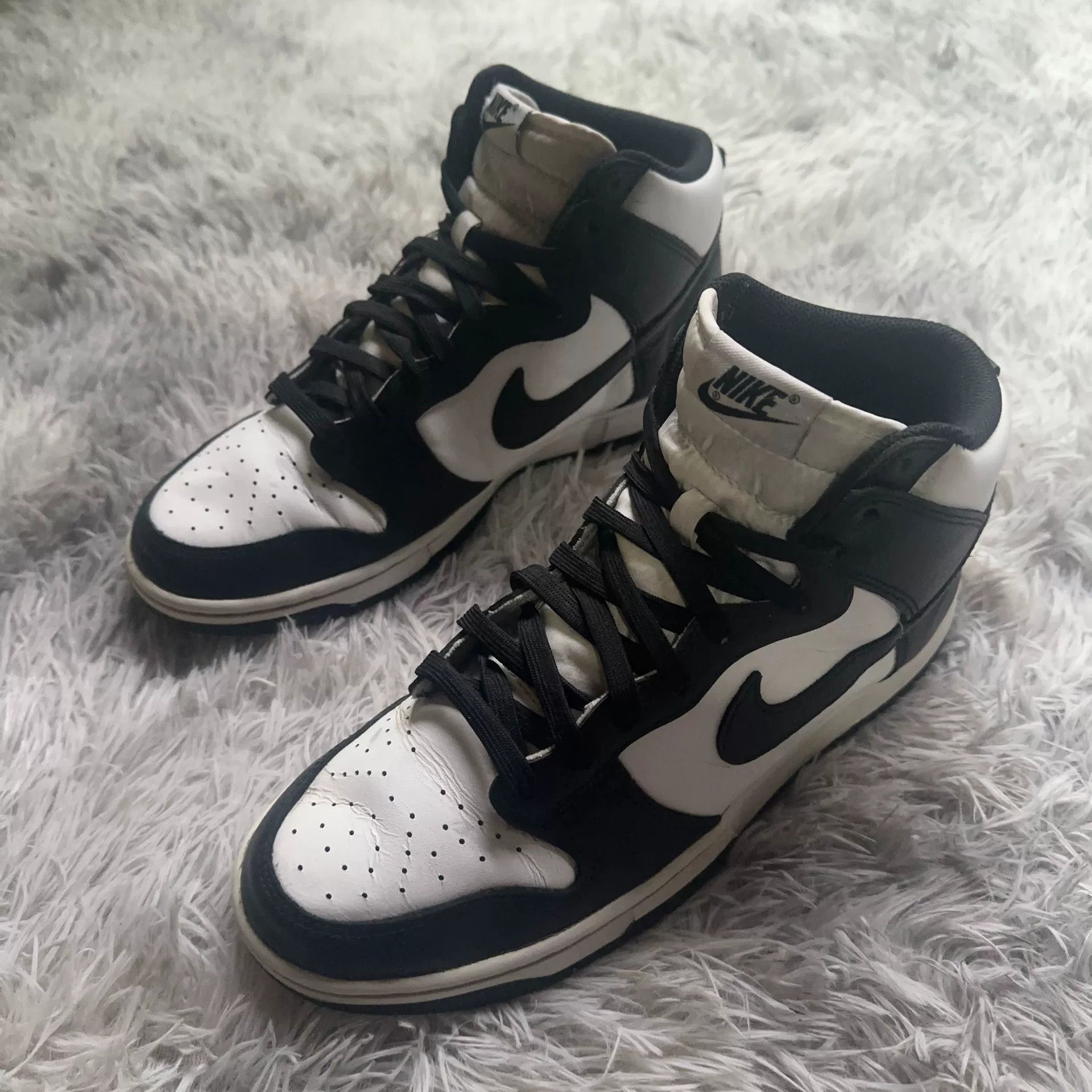Nike Nike Black Lowtop Sneakers 43 Men Size US 10 / EU 43 - 1 Thumbnail