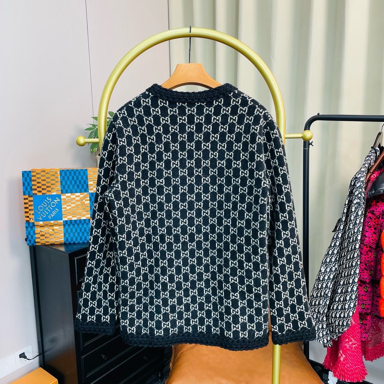 Gucci Gucci Black thick full-print tweed cardigan sweater 2501-Ne Size US S / EU 44-46 / 1 - 2 Thumbnail