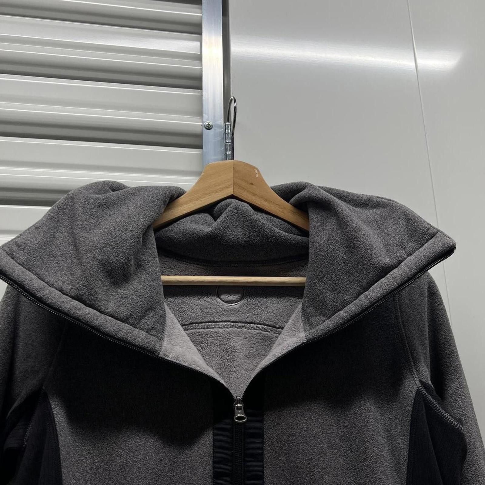 Lululemon 2000’s LuluLemon Zip Up mock neck Jacket Size S / US 4 / IT 40 - 2 Thumbnail