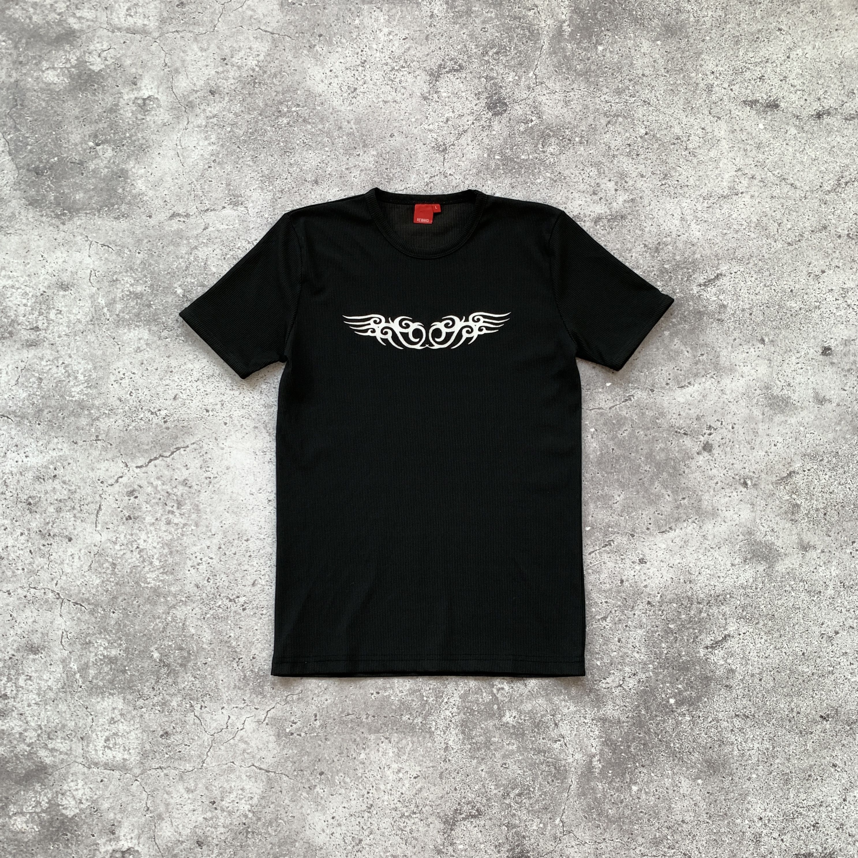 Vintage Vintage Tribal 90s Avantgarde Black Graphic Tee Shirt Size US M / EU 48-50 / 2 - 1 Thumbnail