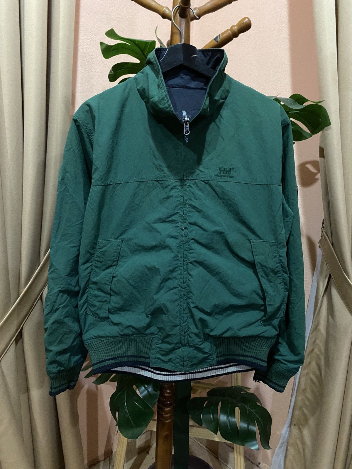Helly Hansen Vintage Helly Hansen Reversible Windbreaker Jacket Size US S / EU 44-46 / 1 - 1 Thumbnail