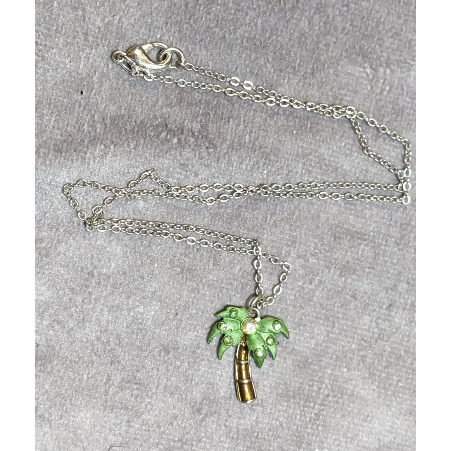 Other Vintage Avon Rhinestone Palm Tree Pendant Necklace Size ONE SIZE - 8 Thumbnail