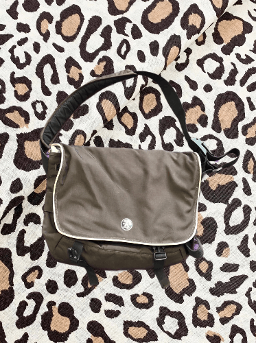 Crumpler Crumpler Sling Bag Vintage Messenger Size ONE SIZE - 1 Thumbnail