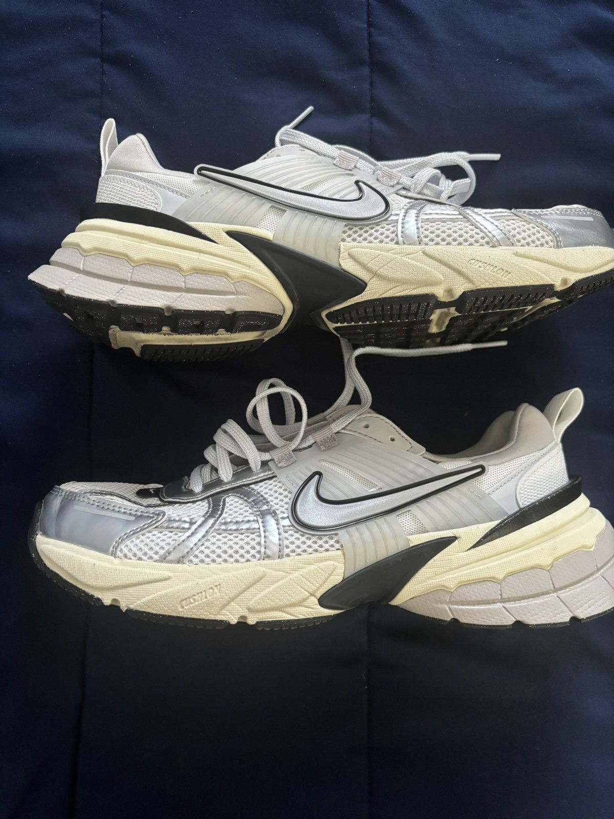 Nike Nike V2K Run Size US 8.5 / EU 41-42 - 1 Thumbnail