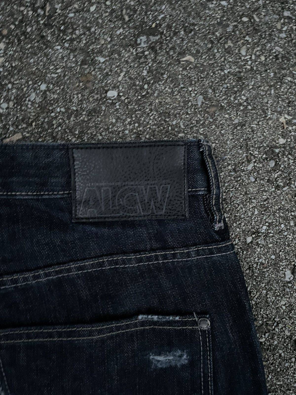 Japanese Brand Custom baggy distressed jeans blue Size US 33 - 16 Thumbnail