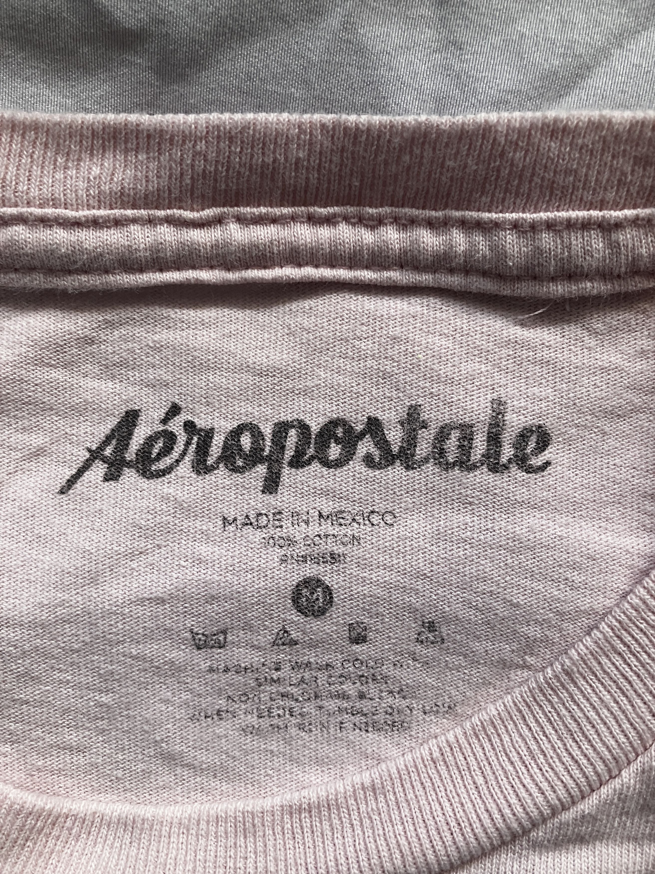 Aeropostale × Vintage Light pink long sleeve medium Aeropostale tee-shirt Size US M / EU 48-50 / 2 - 3 Thumbnail