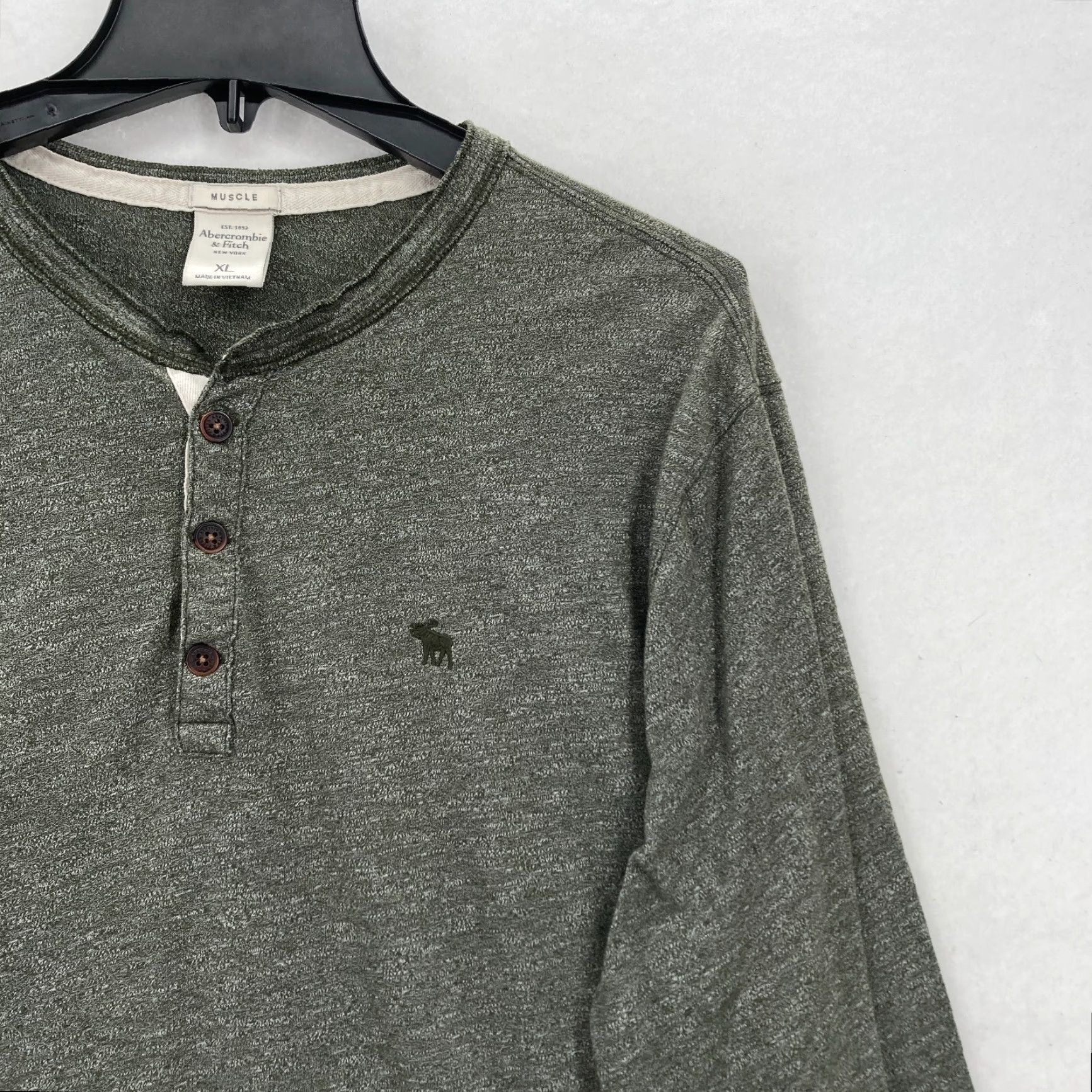 Abercrombie & Fitch Abercrombie & Fitch Muscle Henley Long Sleeve T Shirt Mens XL Green Preppy Size US XL / EU 56 / 4 - 2 Thumbnail