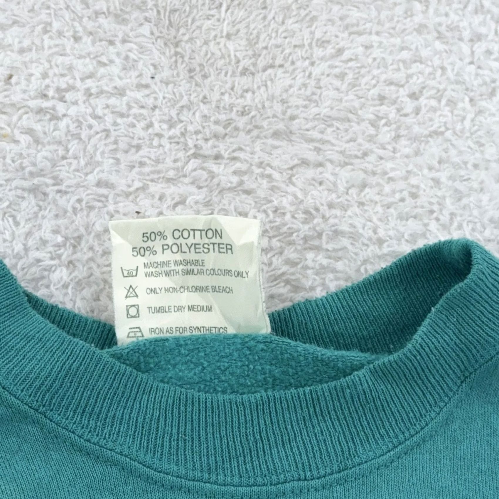 Vintage VINTAGE Kings of Windsor Sweatshirt XS Green London 90s Crewneck Mens City England Ben Big Ben Corded Cotton Polyester Fleece Solid Pullover Size US XS / EU 42 / 0 - 8 Thumbnail