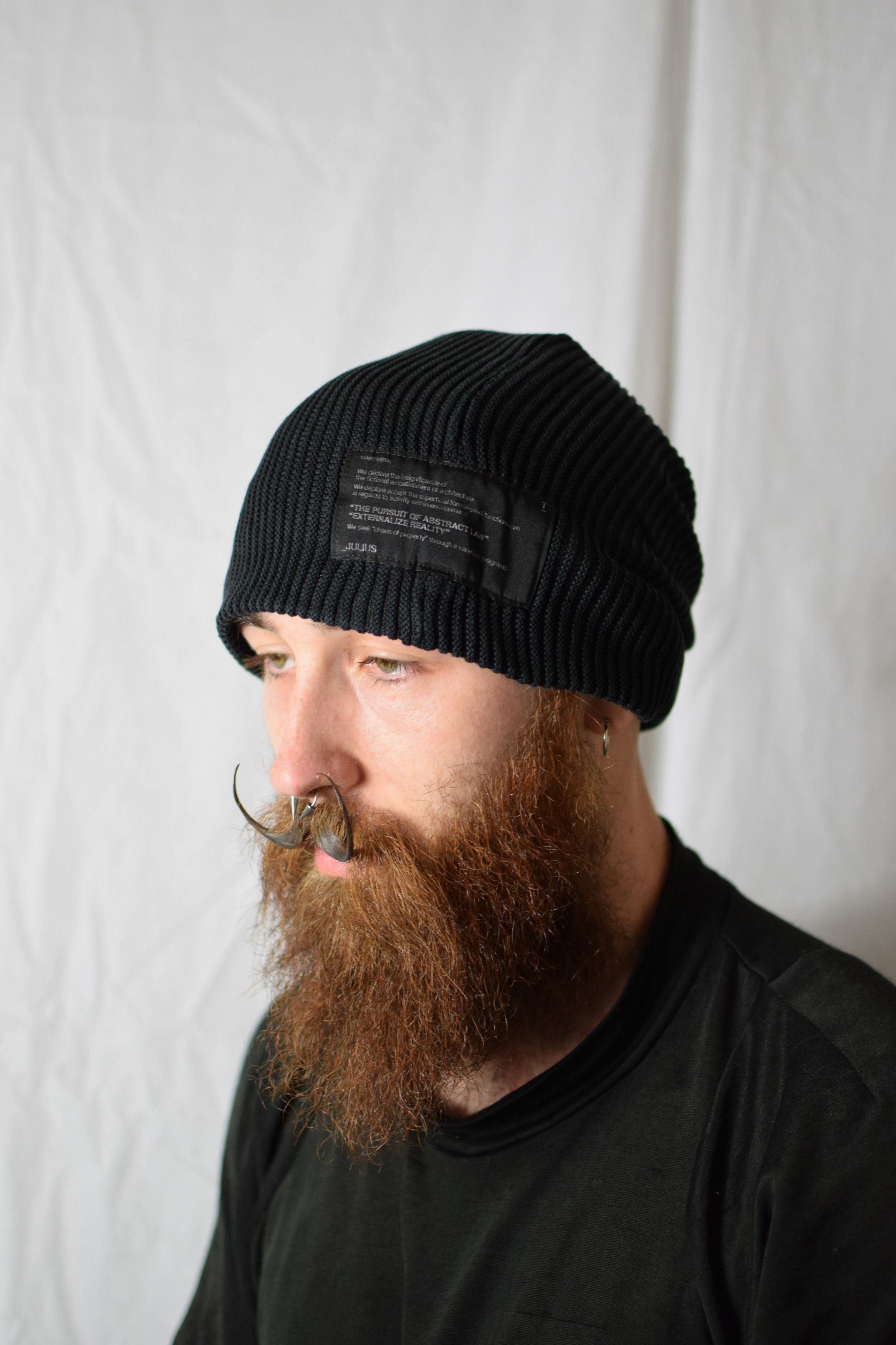image of Julius Ss08 Silk Yarn Knit Cap - 217Acu21 in Black, Men's