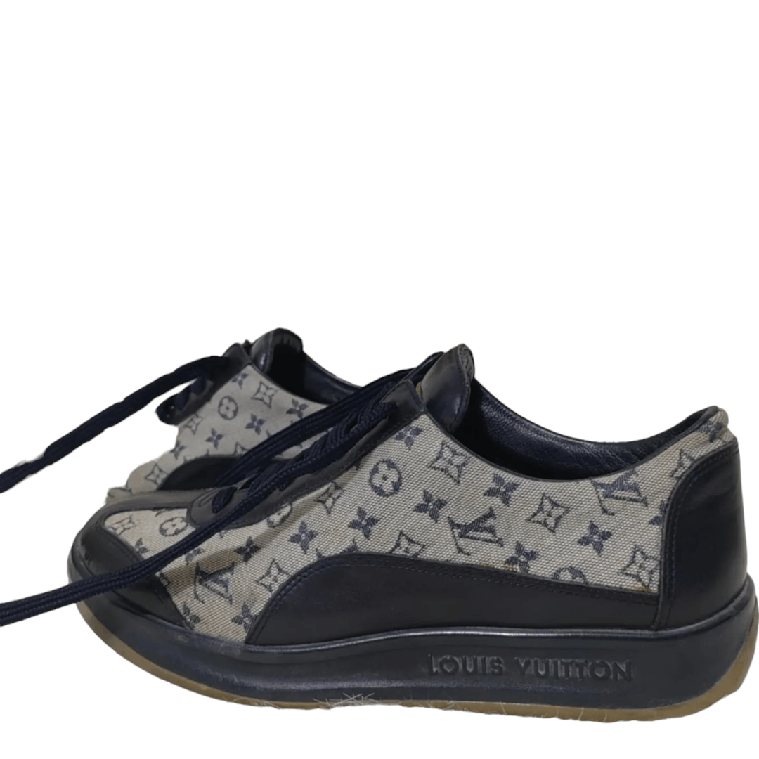 Louis Vuitton LOUIS VUITTON LV LEATHER LOW TOP MONOGRAM SNEAKERS Size US 5 / EU 37 - 10 Thumbnail