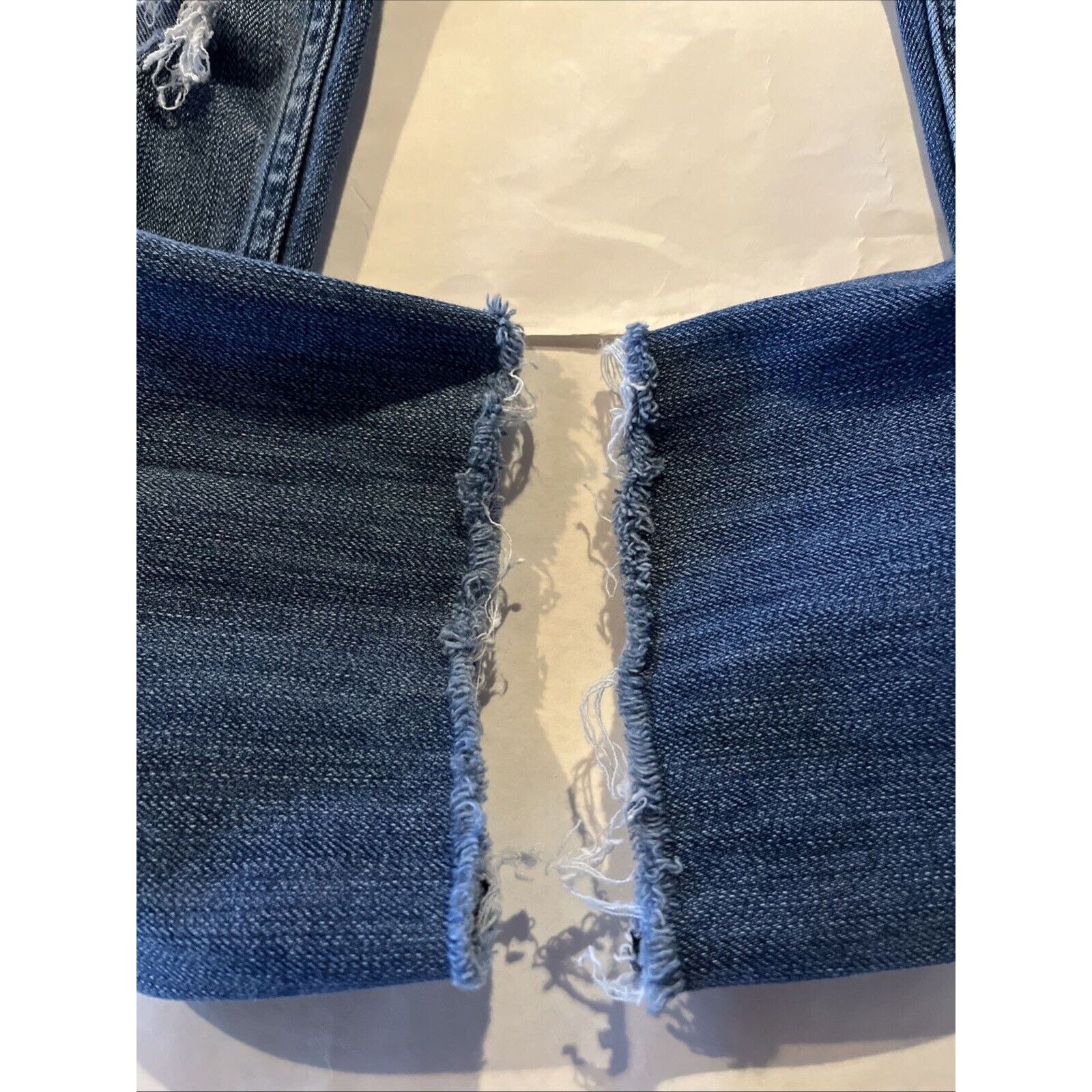 Abercrombie & Fitch Abercrombie & Fitch Womens 30x25 Jeans Blue Denim Distressed Size 30" / US 8 / IT 44 - 6 Thumbnail