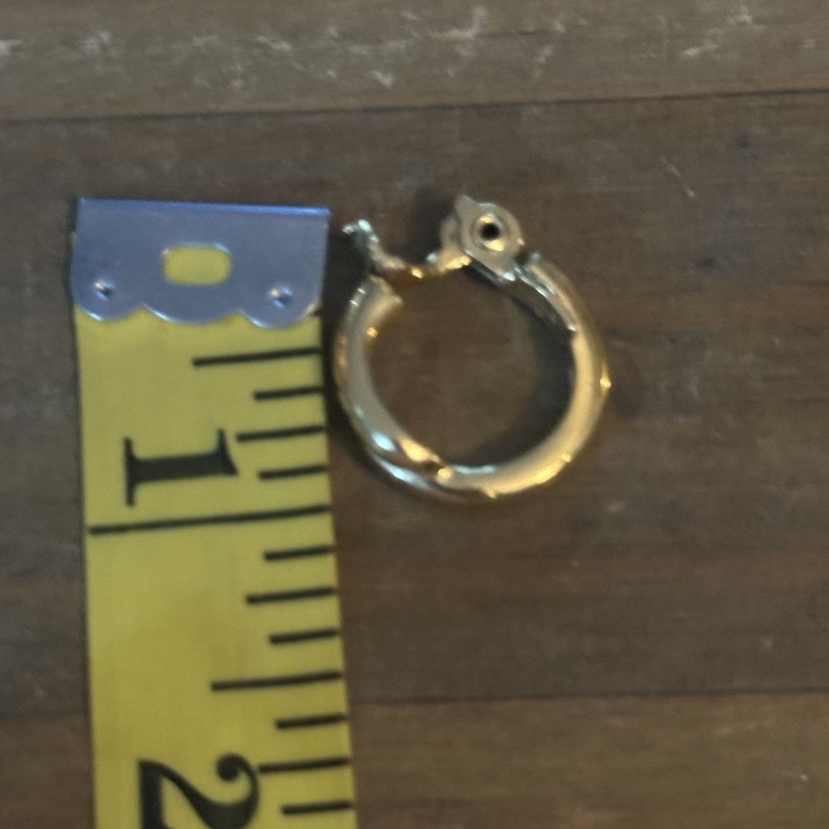 Monet × Vintage Vintage Monet clip on gold tone hoop earrings Size ONE SIZE - 3 Thumbnail