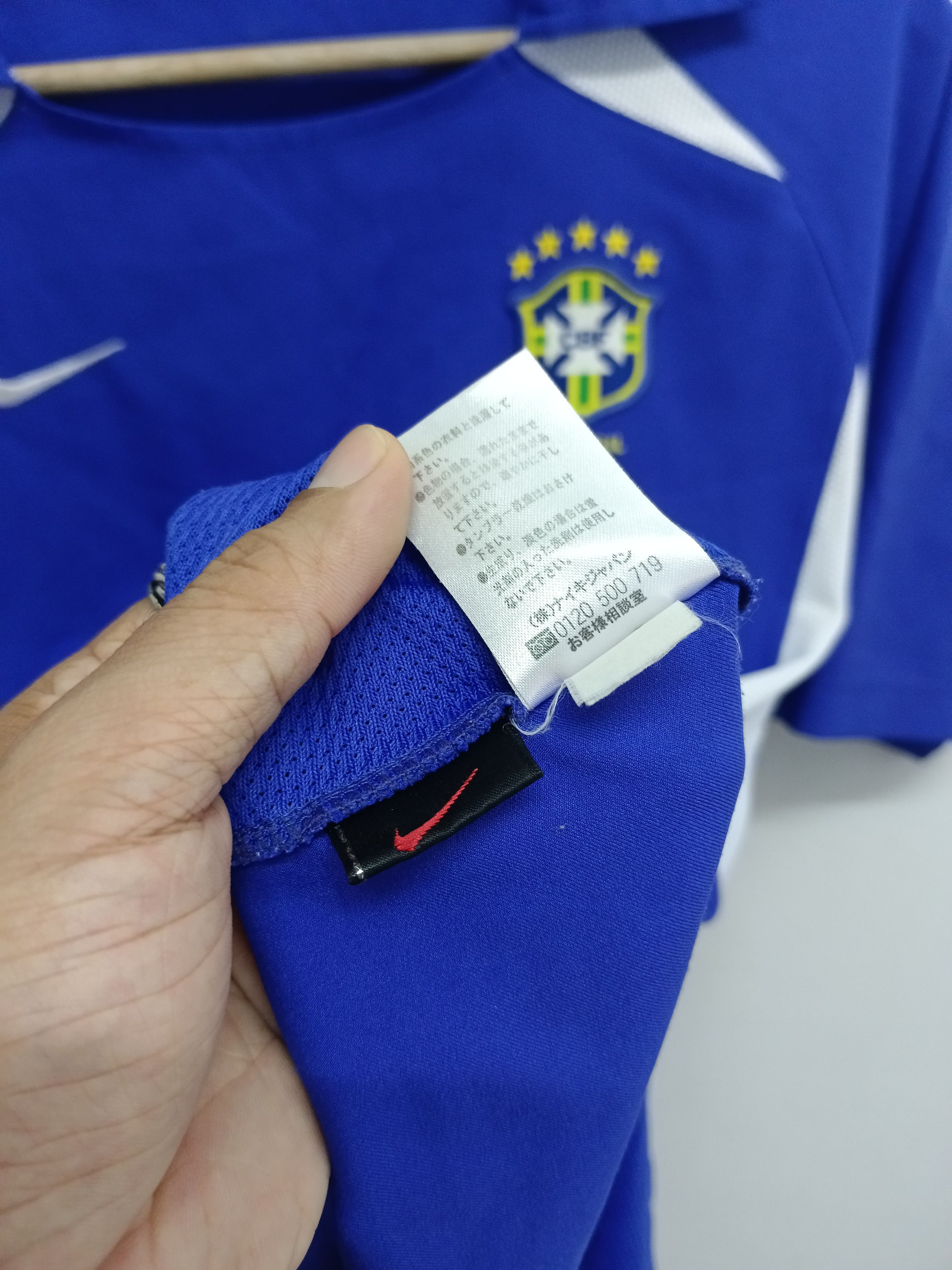 Vintage Vintage 2002 Brazil Away Jersey Nike Size US S / EU 44-46 / 1 - 7 Thumbnail