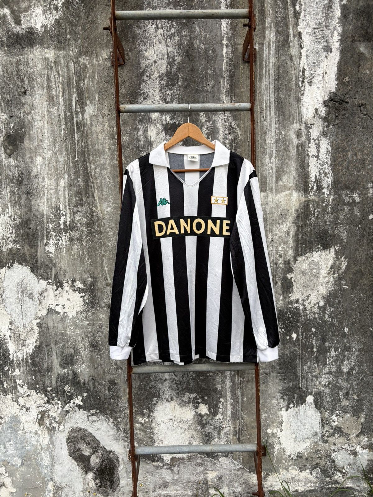 Kappa Vintage Juventus 1992/1994 Home FC Size US L / EU 52-54 / 3 - 2 Thumbnail