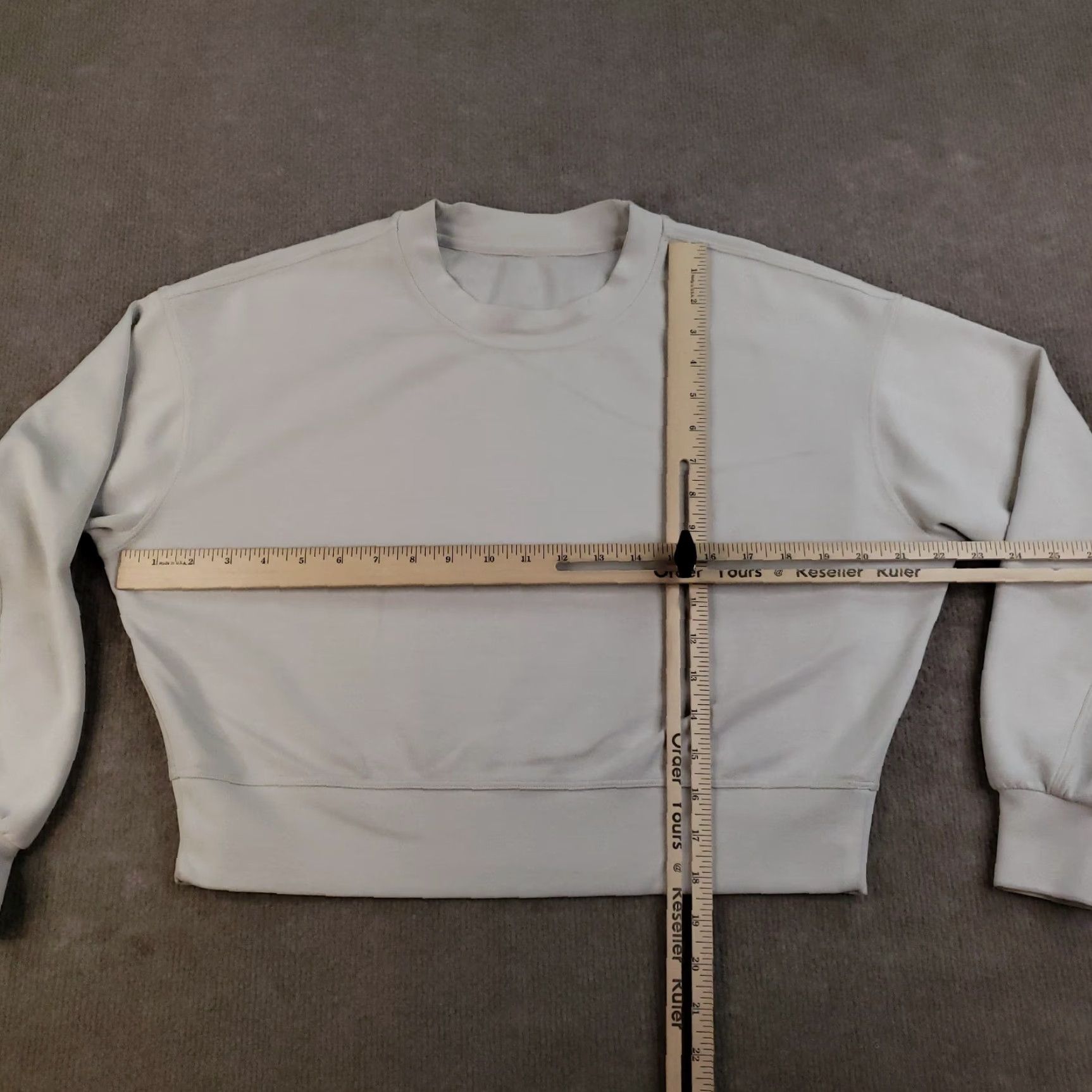 Lululemon VINTAGE Lululemon Softstreme Sweatshirt Womens Medium Beige Oversized Cropped Crew Neck Size M / US 6-8 / IT 42-44 - 2 Thumbnail
