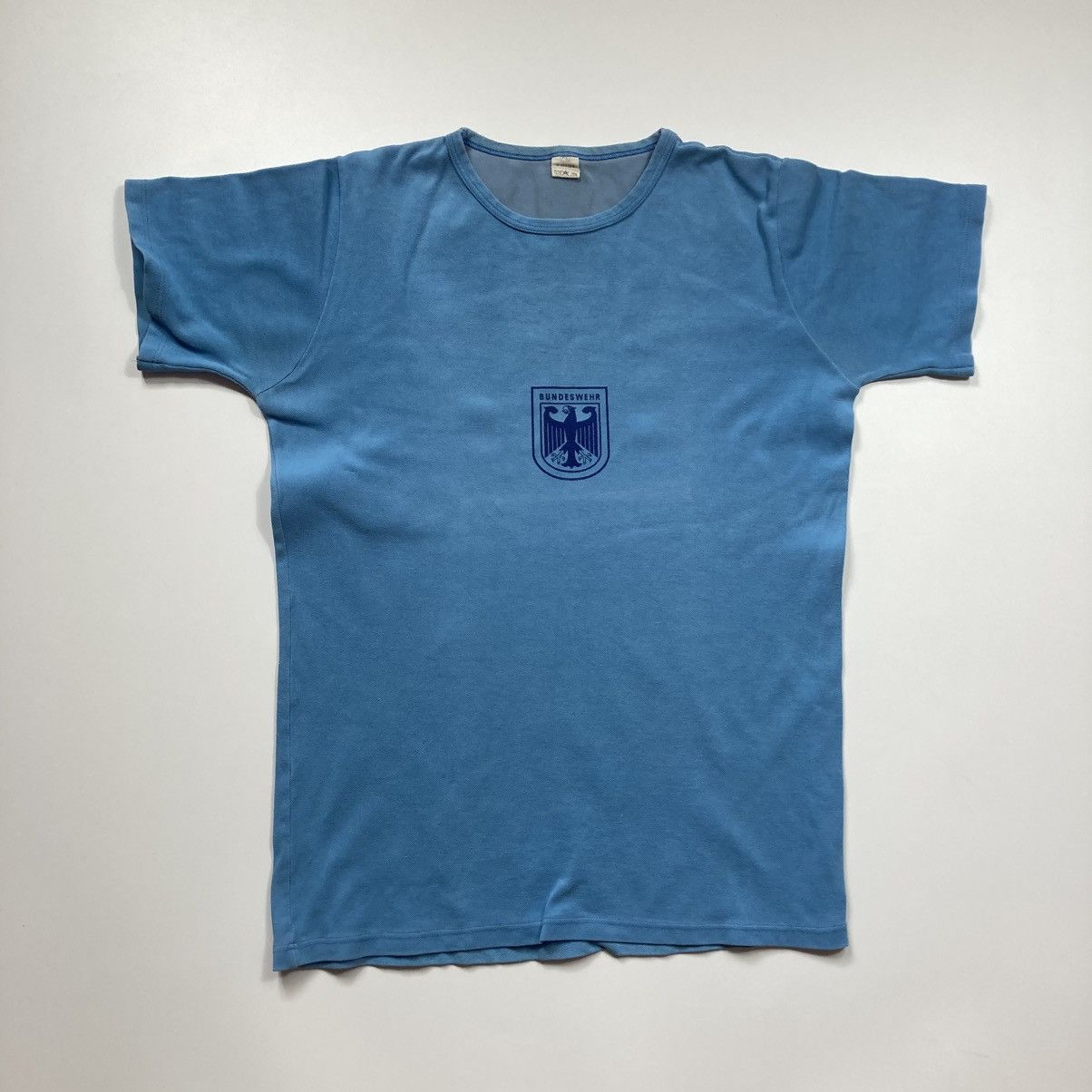 Vintage vintage bundeswehr german military training tee Size US M / EU 48-50 / 2 - 1 Thumbnail