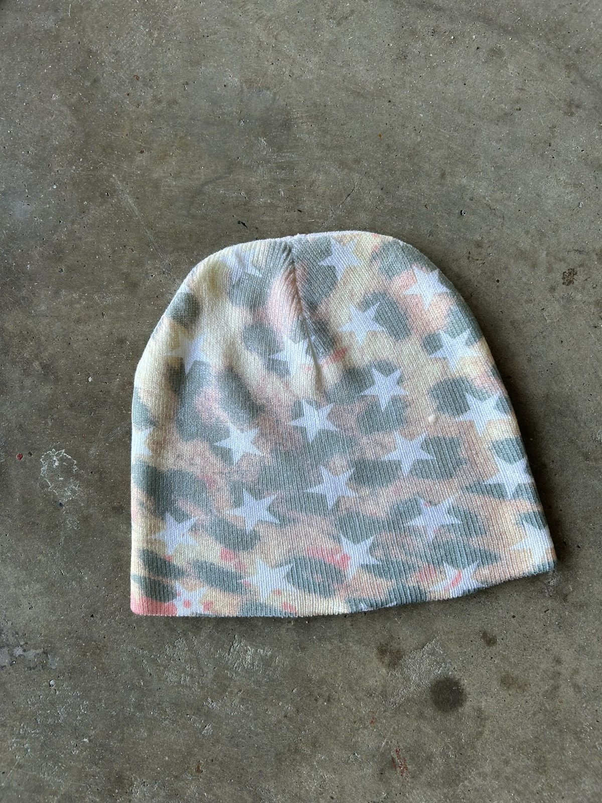 Other Tiger Print Star Beanie Size ONE SIZE - 1 Preview