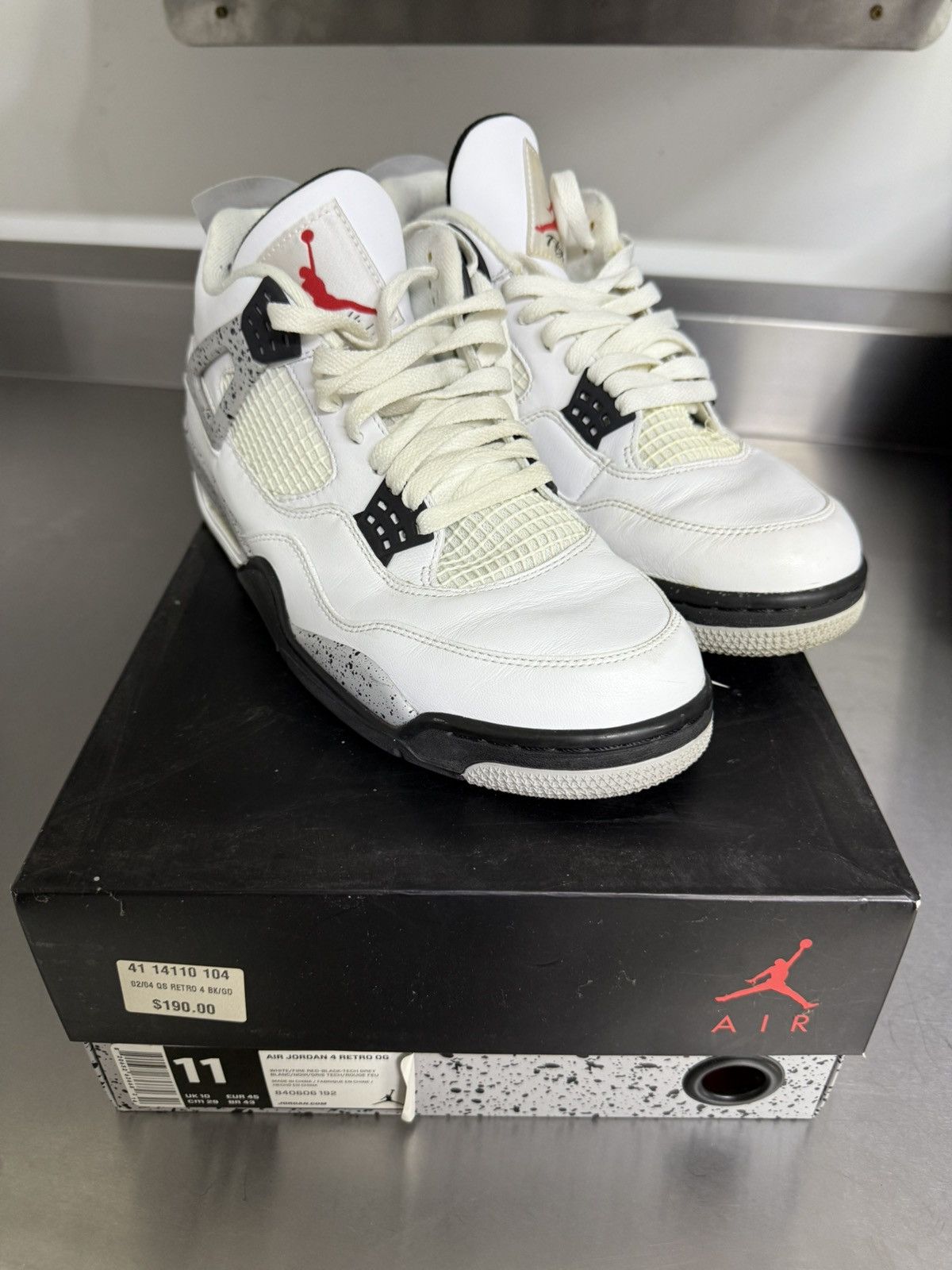 Jordan Brand Jordan 4 white cement Size US 11 / EU 44 - 1 Thumbnail