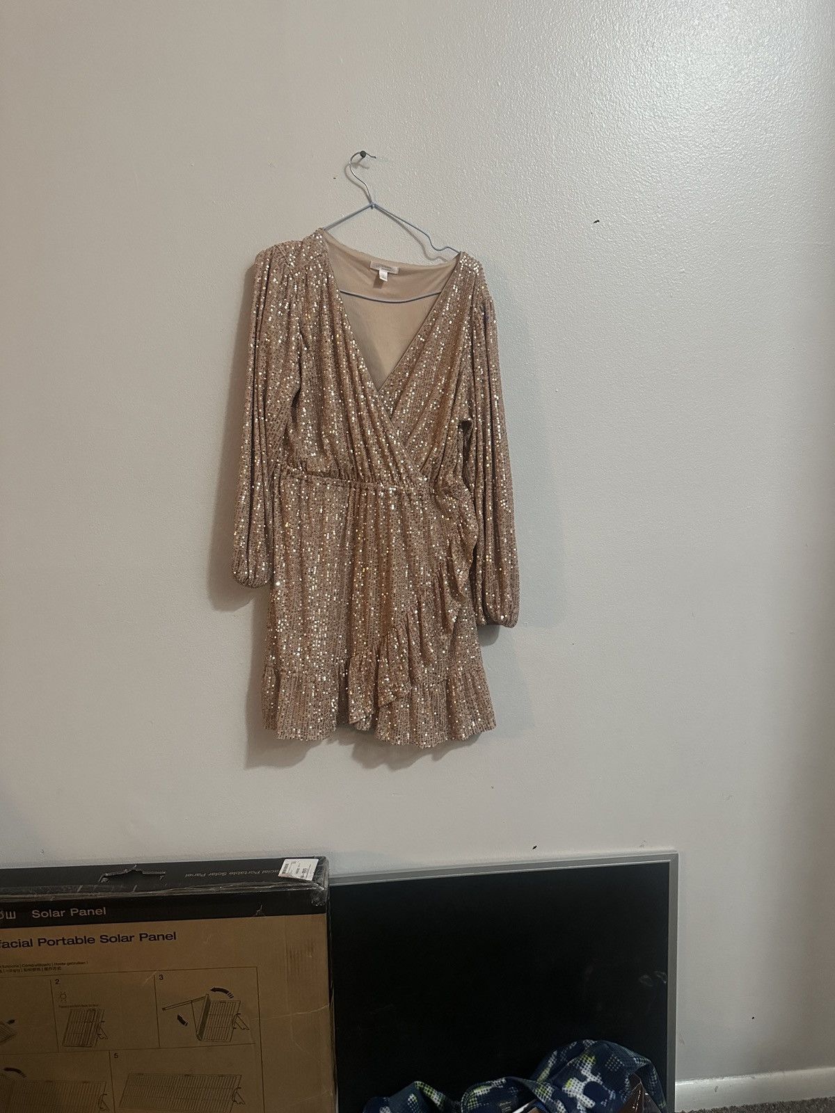 Lauren Conrad SequinDress #HolidayParty #GoldDress #LCLCO Size L / US 10 / IT 46 - 3 Thumbnail