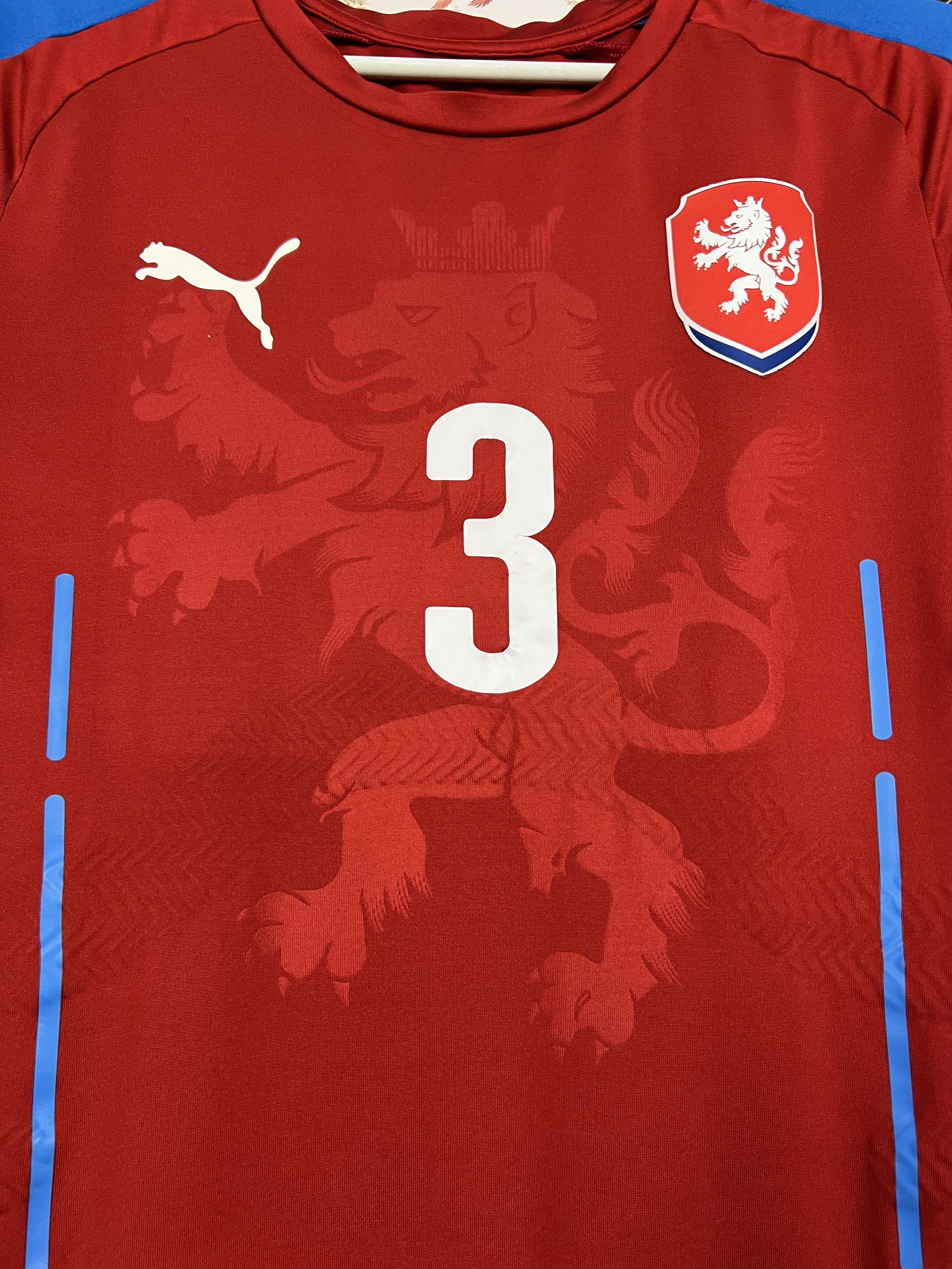 Puma Czech Republic Home football shirt 2014 Soccer #3 Barak Size US M / EU 48-50 / 2 - 3 Thumbnail