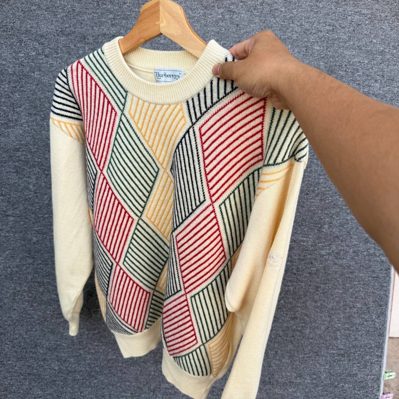Burberry Vintage Burberrys’ London Argyle Knit Diamond 90s Sweater Size US L / EU 52-54 / 3 - 2 Thumbnail