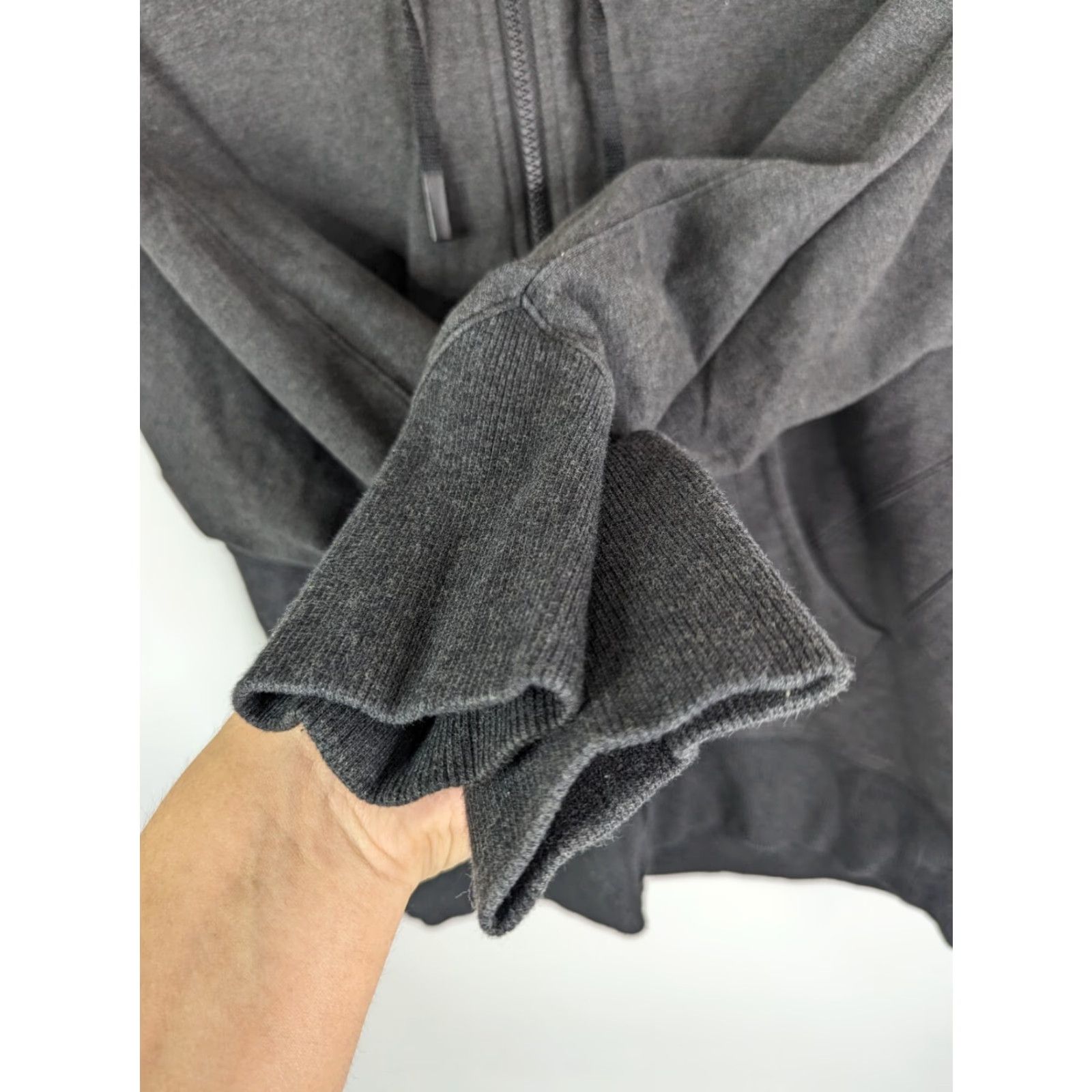 Lululemon Lululemon Ready to Roll Hoodie Full Zip Jacket Heathered Black Women’s 2 W3BYNS Size 2 Athletic Performance Yoga Moisture Wicking Shirt Size XS / US 0-2 / IT 36-38 - 4 Thumbnail