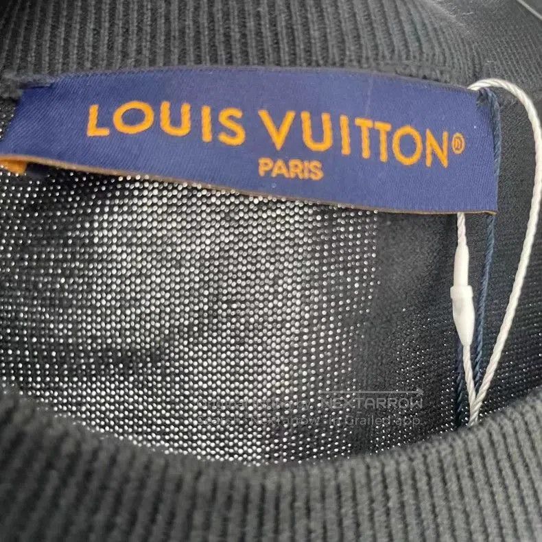 Louis Vuitton Louis Vuitton Portrait Logo T. Size US L / EU 52-54 / 3 - 3 Thumbnail