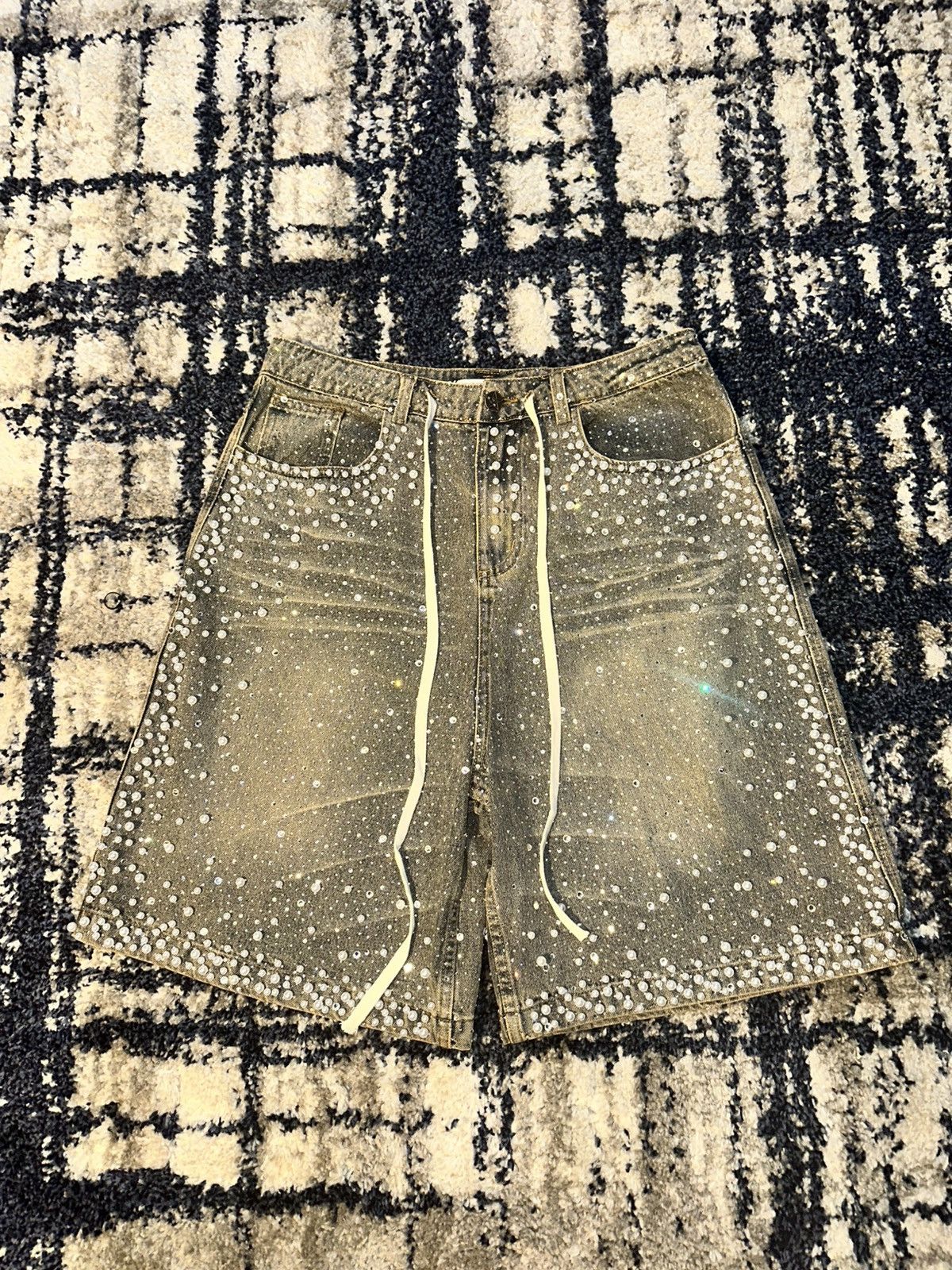 Vale Vale rainforest jorts Size US 30 / EU 46 - 1 Thumbnail