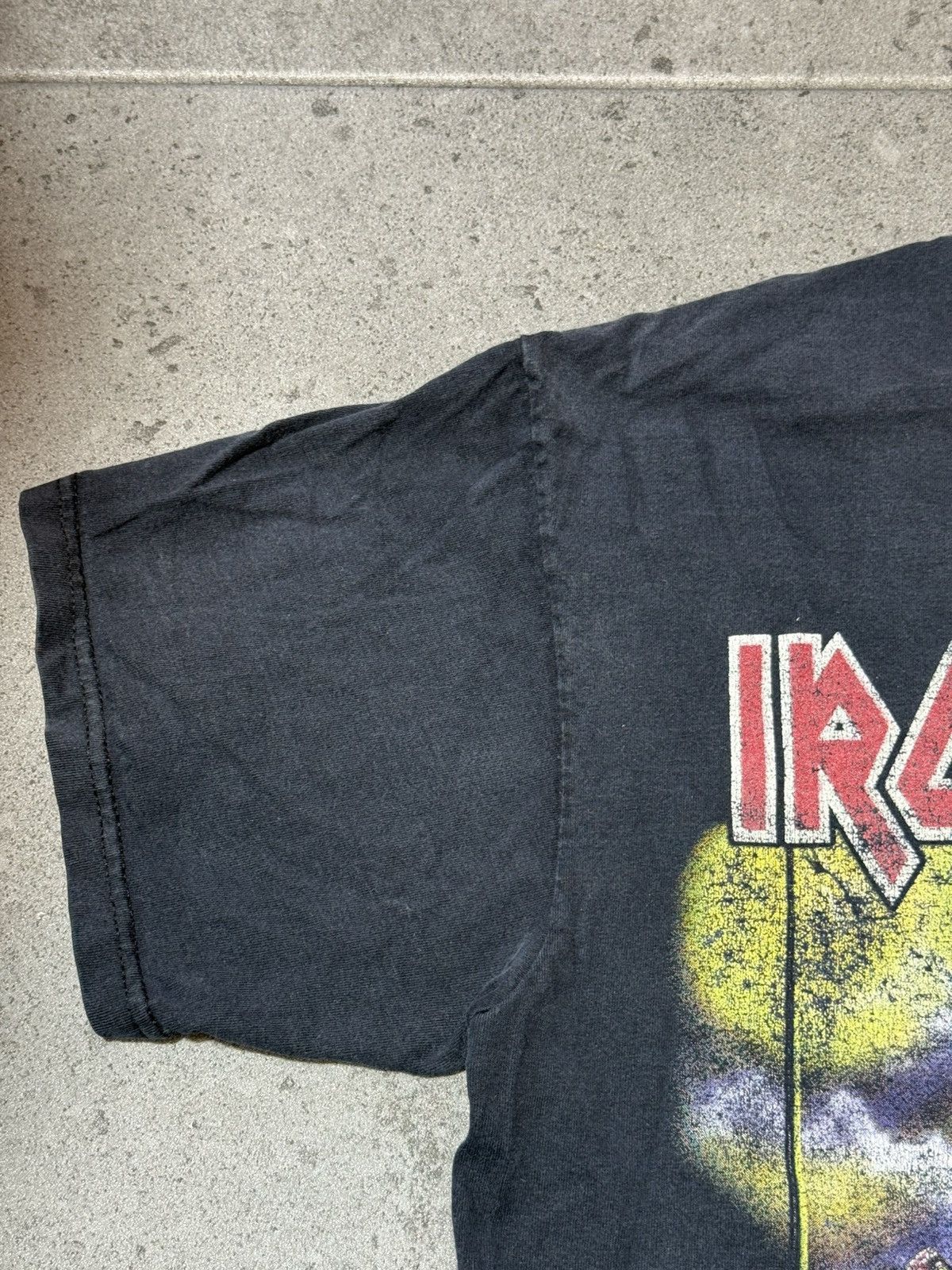Band Tees × Iron Maiden × Vintage Vintage 2000s Iron Maiden Killers Band Tee faded metal rock Size US L / EU 52-54 / 3 - 6 Thumbnail