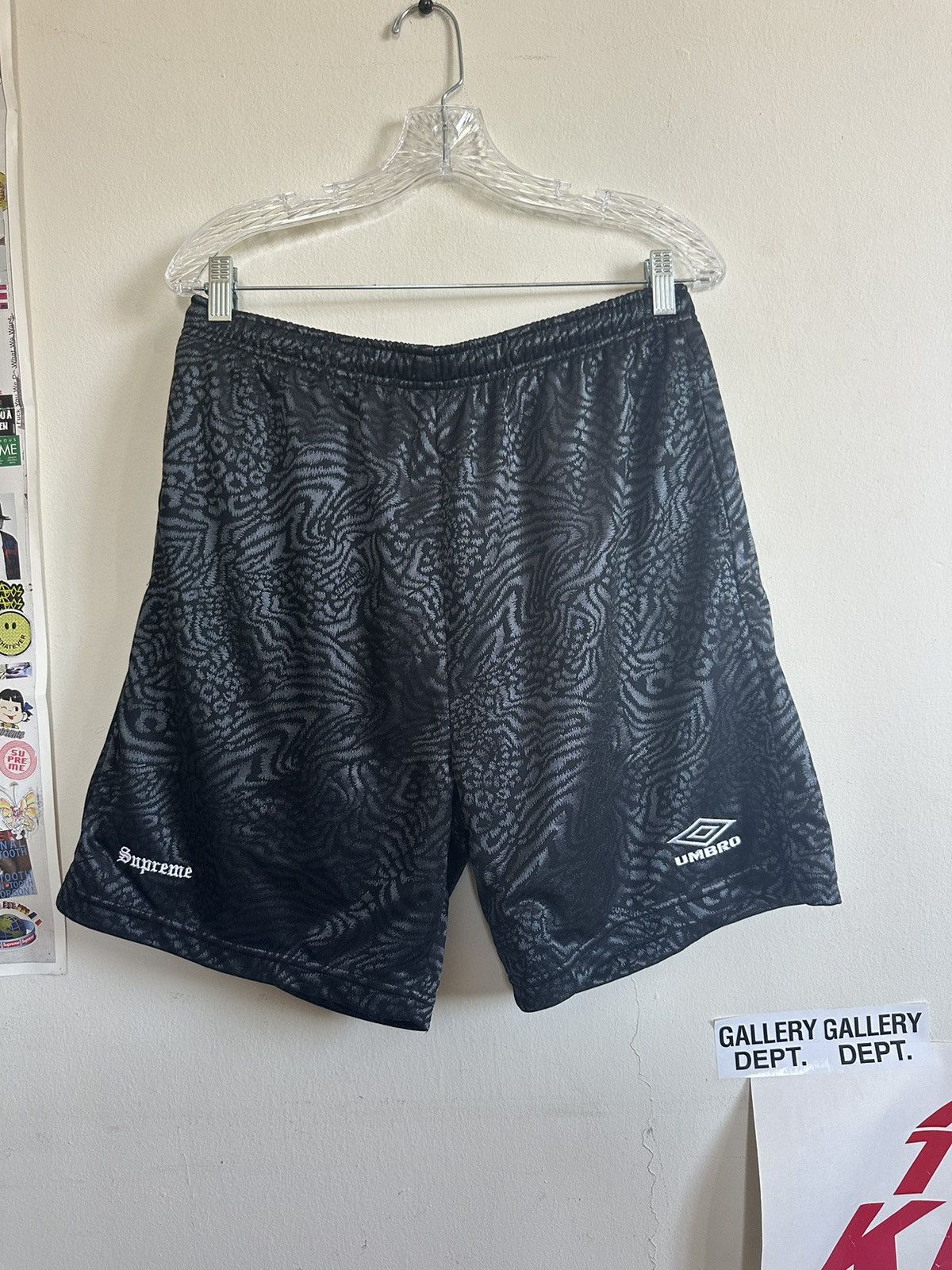 Supreme × Umbro Supreme Umbro Jacquard Animal Print Soccer Shorts 