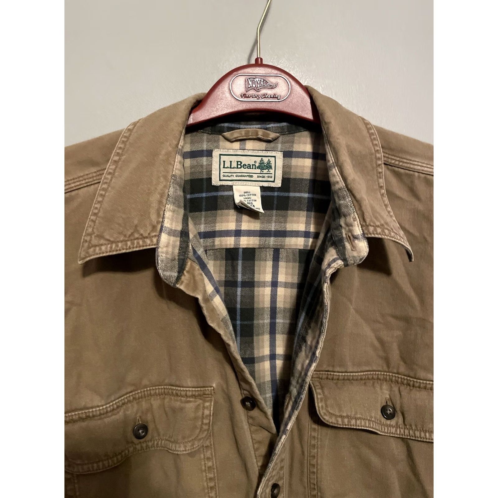 Vintage VINTAGE L.L.Bean Mens Tan Beige Flannel Lined Chore Shirt Jacket M Beige Flannel Lined Canvas Work Shirt Jacket 2 Pockets 90s Men Size US M / EU 48-50 / 2 - 7 Thumbnail