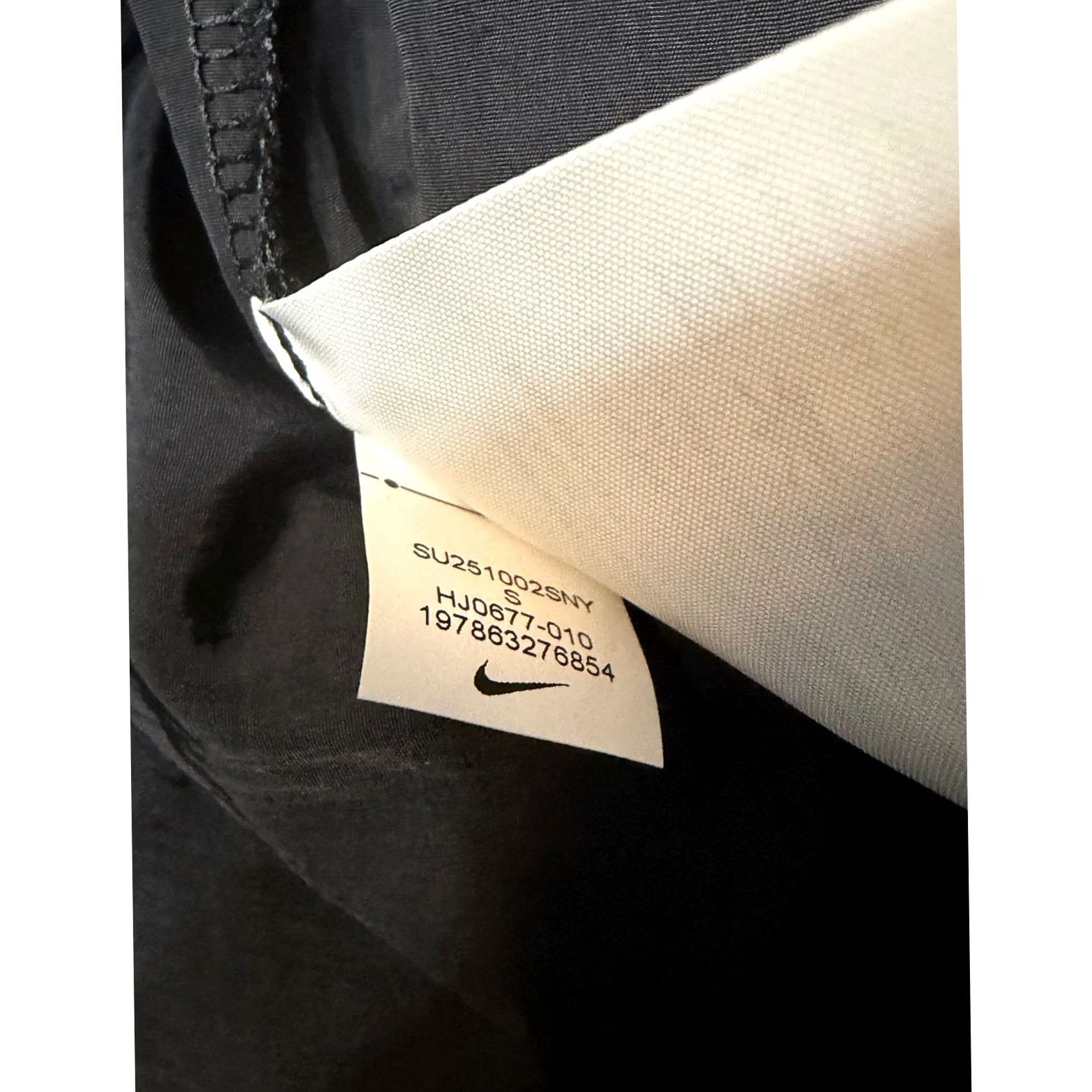 Nike Nike Tech Woven Loose Fit Cargo Shorts Black Nylon Utility (HJ0677-010) Size S Size US 28 / EU 44 - 6 Thumbnail