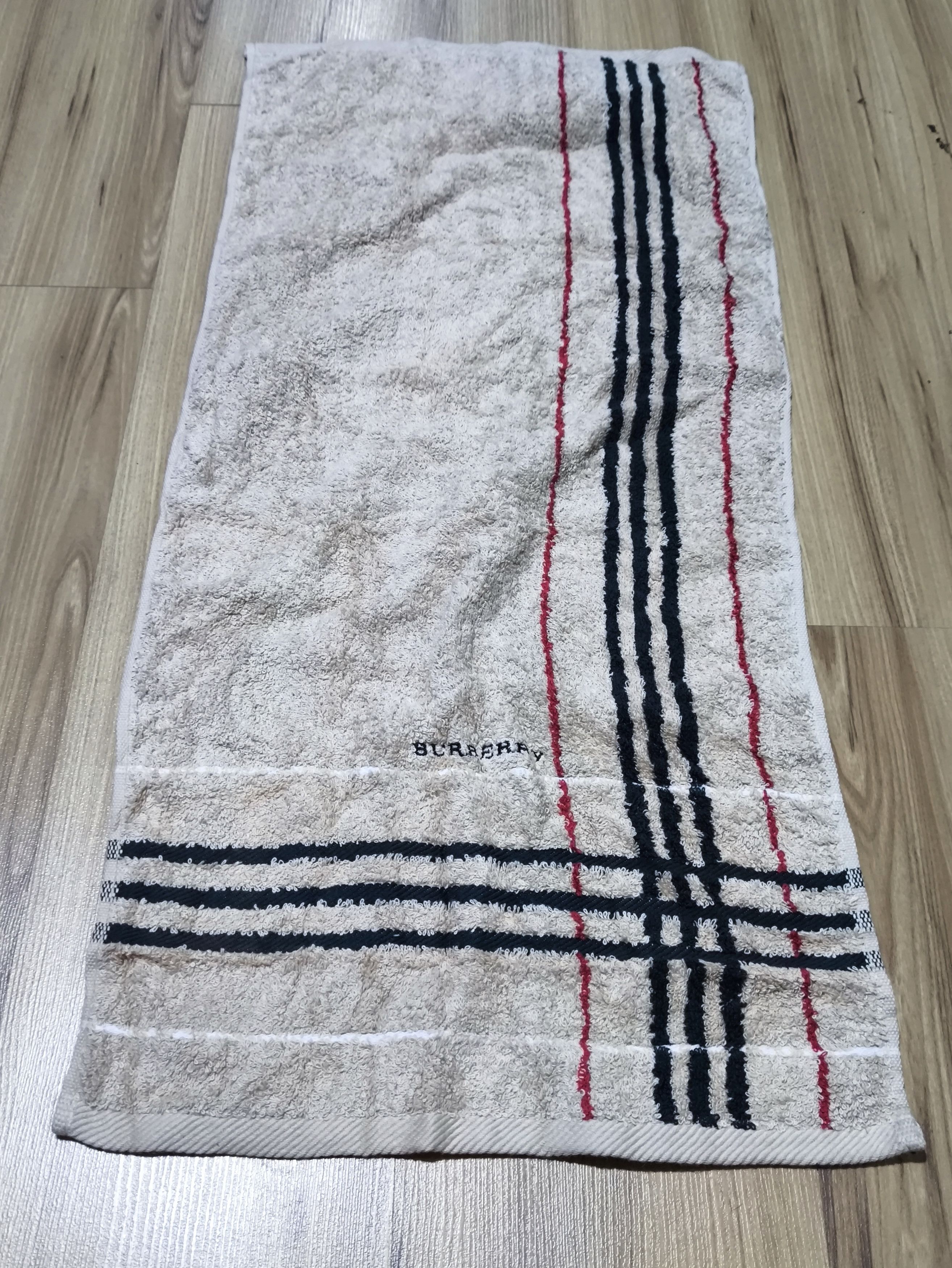 Burberry Authentic Burberry Check Bath/Beach Towel Unisex RARE 3pcs Size ONE SIZE - 7 Thumbnail