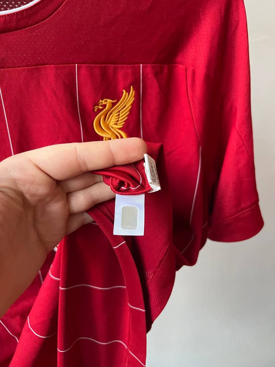 New Balance 2019/20 LIVERPOOL FC HOME SOCCER JERSEY FOOTBALL SHIRT SZ M Size US M / EU 48-50 / 2 - 10 Thumbnail