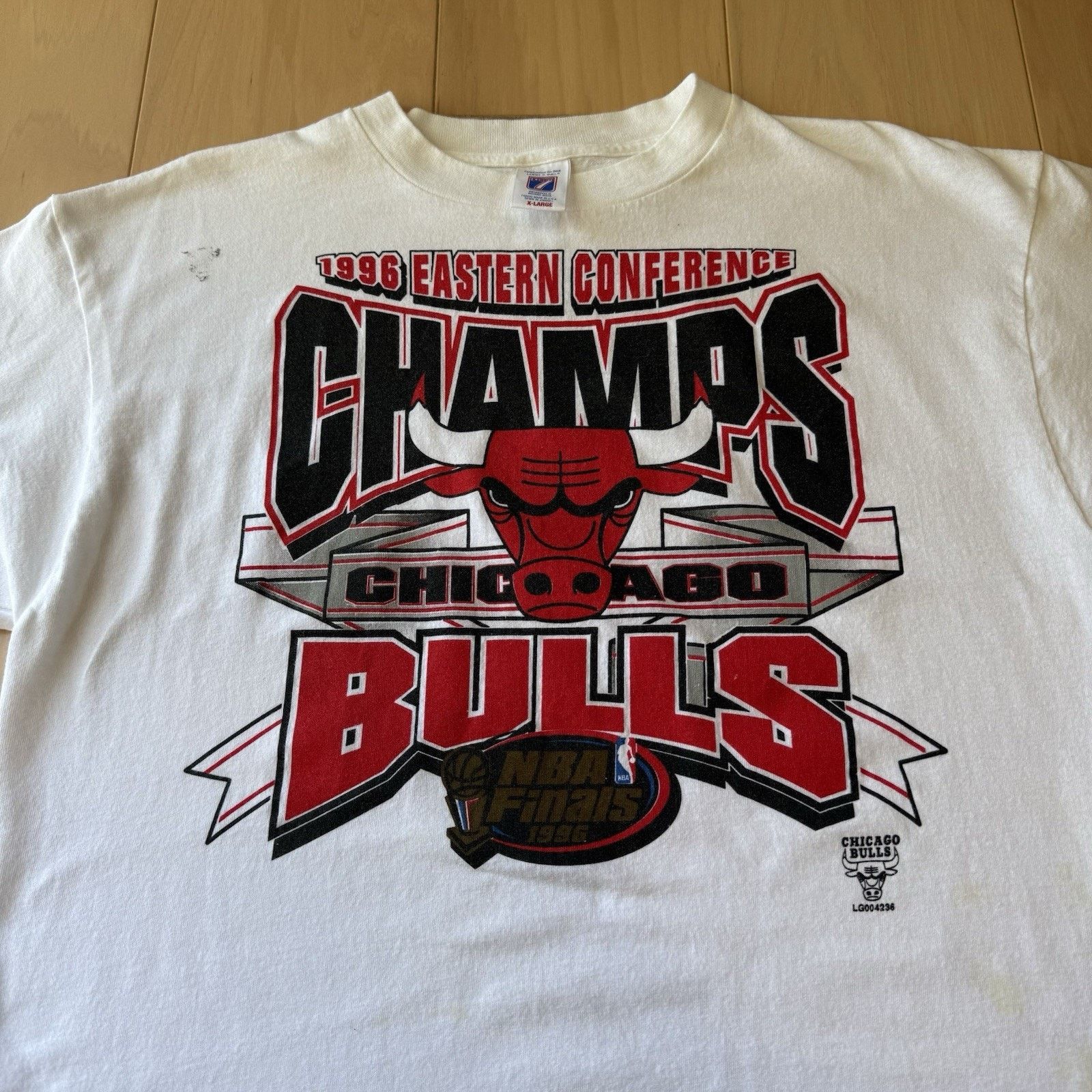 Logo 7 × Vintage Vintage Chicago Bulls Shirt XL White 90s Micheal Jordan NBA Size US XL / EU 56 / 4 - 3 Thumbnail