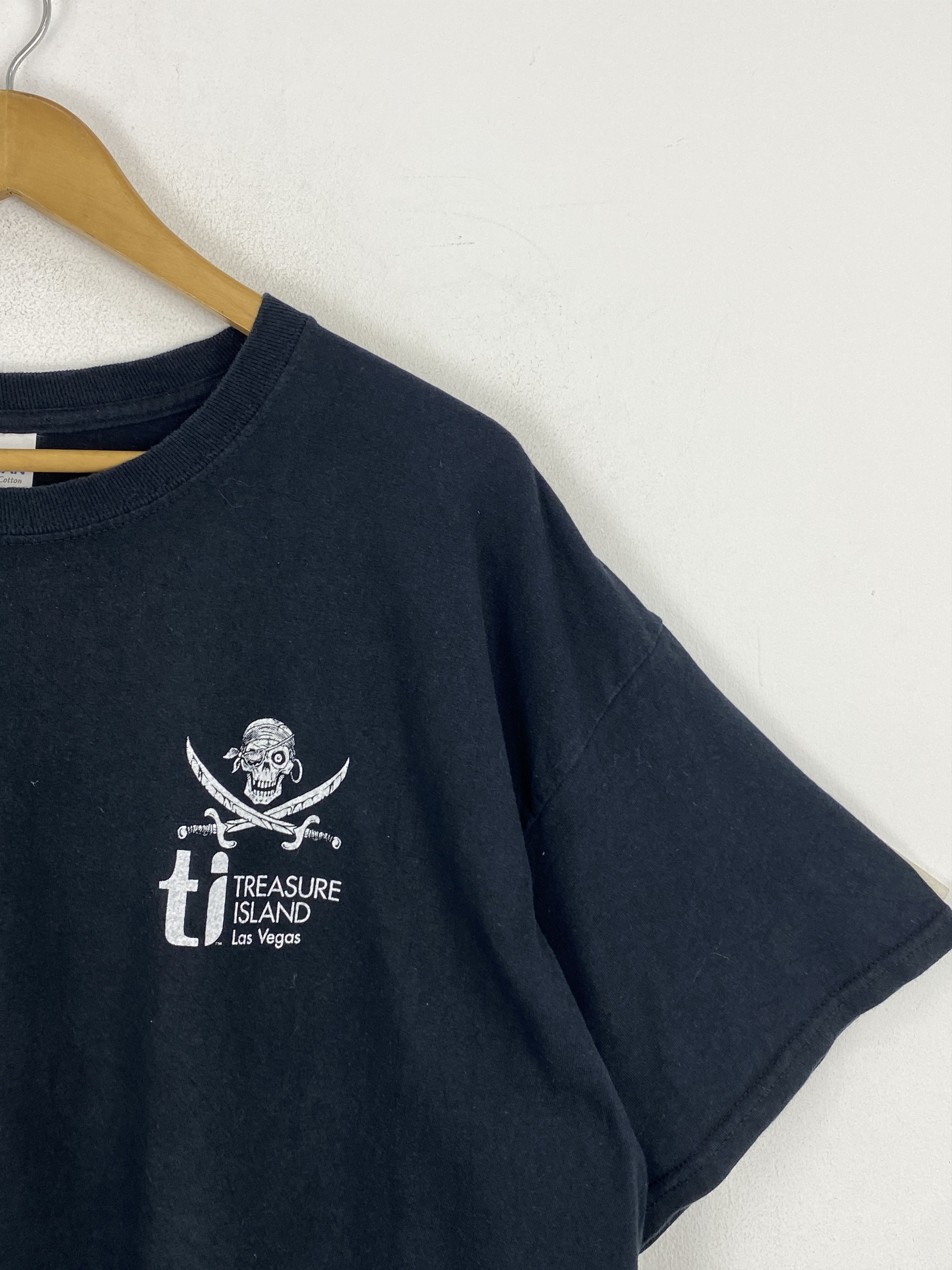 Vintage Vintage Treasure Island Skulls Graphic Backhit Tee TA0677 Size US XXL / EU 58 / 5 - 11 Thumbnail