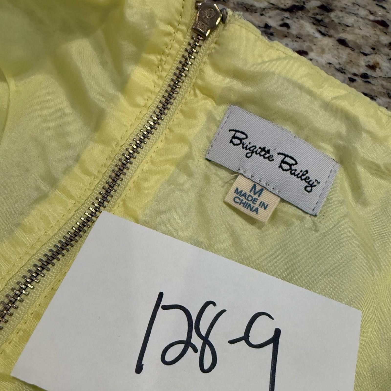 Other Brigette Bailey Yellow mini skirt silver plaid SZ medium Size 32" / US 10 / IT 46 - 8 Thumbnail