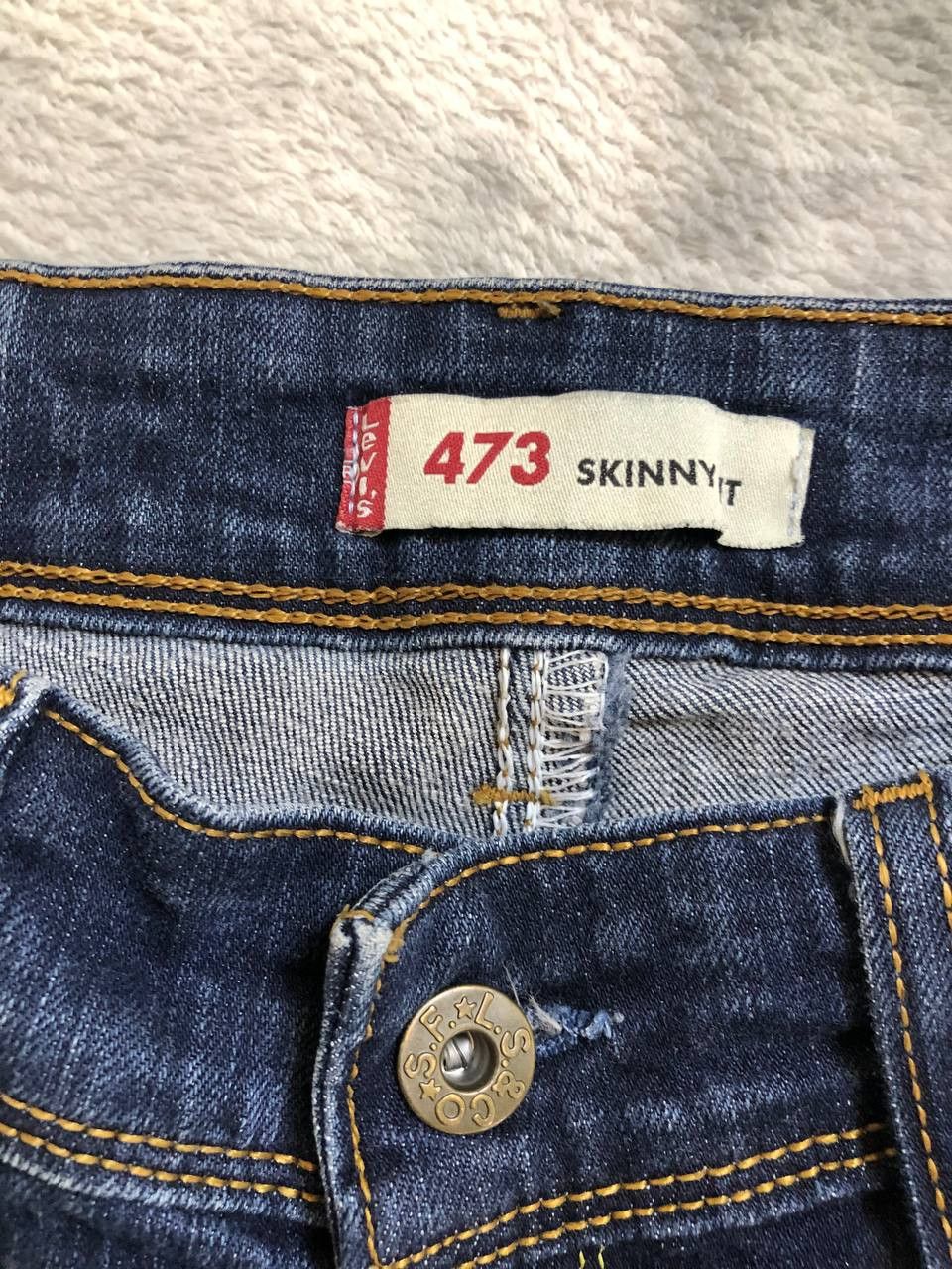 Levi's Ladies LEVIS STRAUSS Distressed Blue Jeans Size 30" / US 8 / IT 44 - 2 Thumbnail