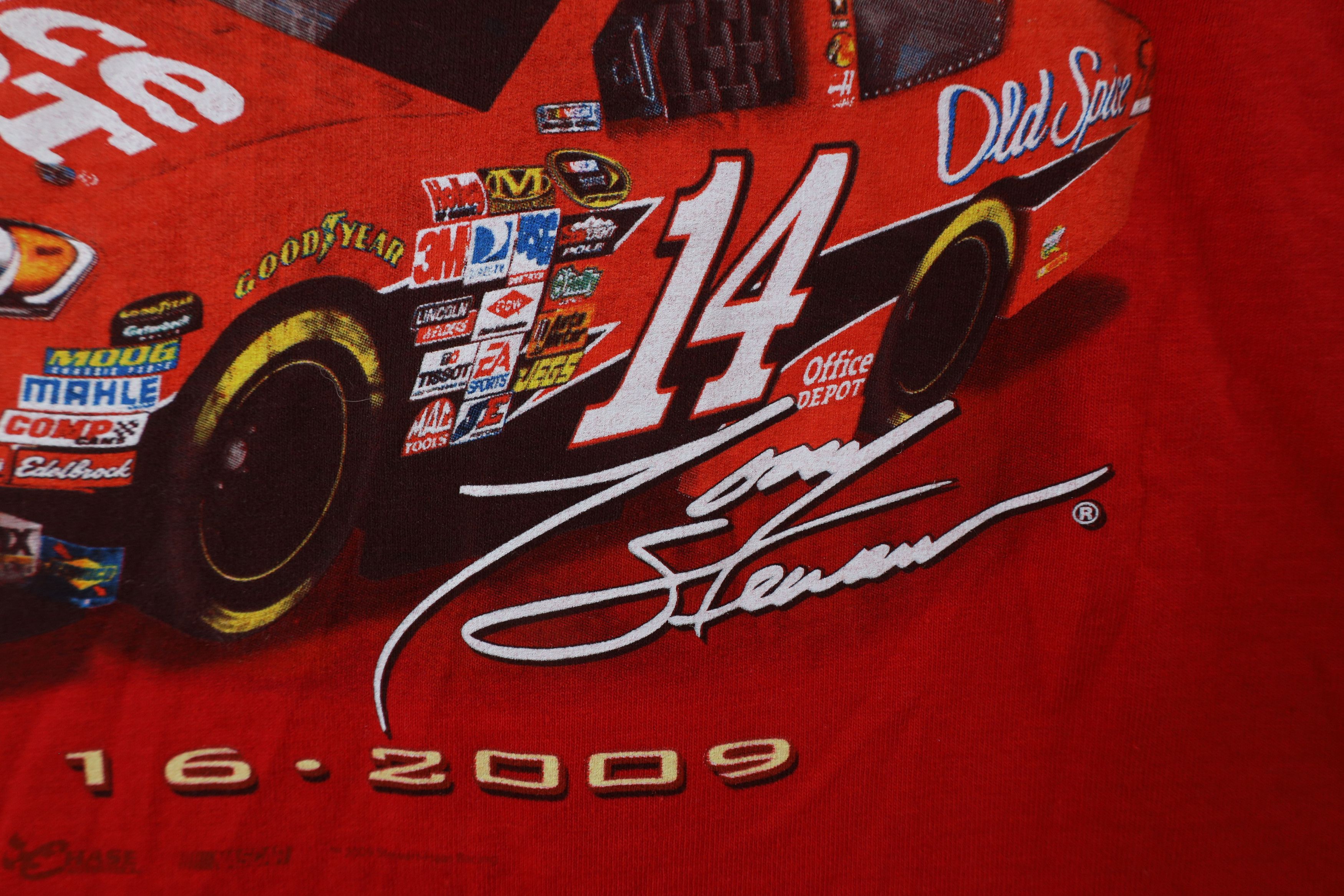Vintage Vintage Y2K 2009 Tony Stewart Racing Short Sleeve T-Shirt Size US XXL / EU 58 / 5 - 7 Thumbnail