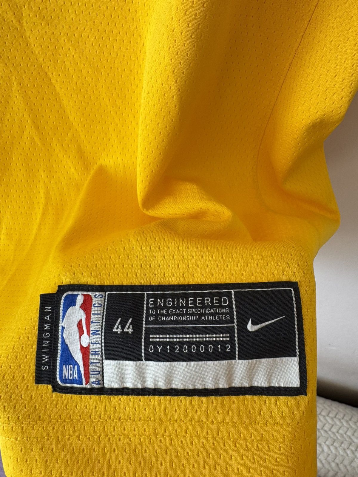 Nike James #6 Los Angeles Lakers Basketball Jersey NBA Shirt Kit Size US M / EU 48-50 / 2 - 12 Thumbnail