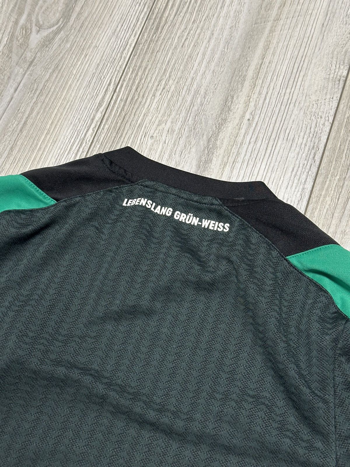 Umbro Umbro FC Werder Bremen Soccer Jersey Football Shirt 2021/22 Size US S / EU 44-46 / 1 - 6 Thumbnail