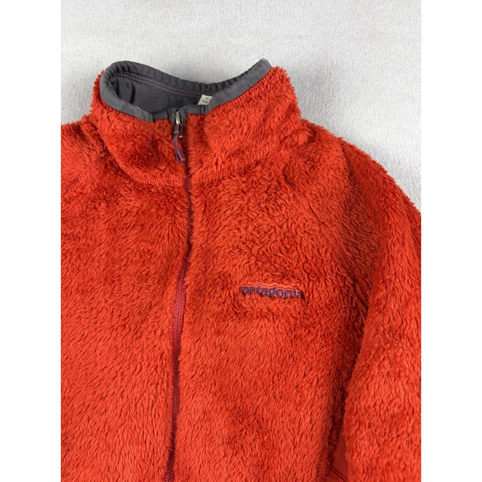 Patagonia Patagonia Regulator Fleece Jacket Red Full Zip Women M Medium Outdoor Polyester Solid Logo zip Size M / US 6-8 / IT 42-44 - 2 Thumbnail