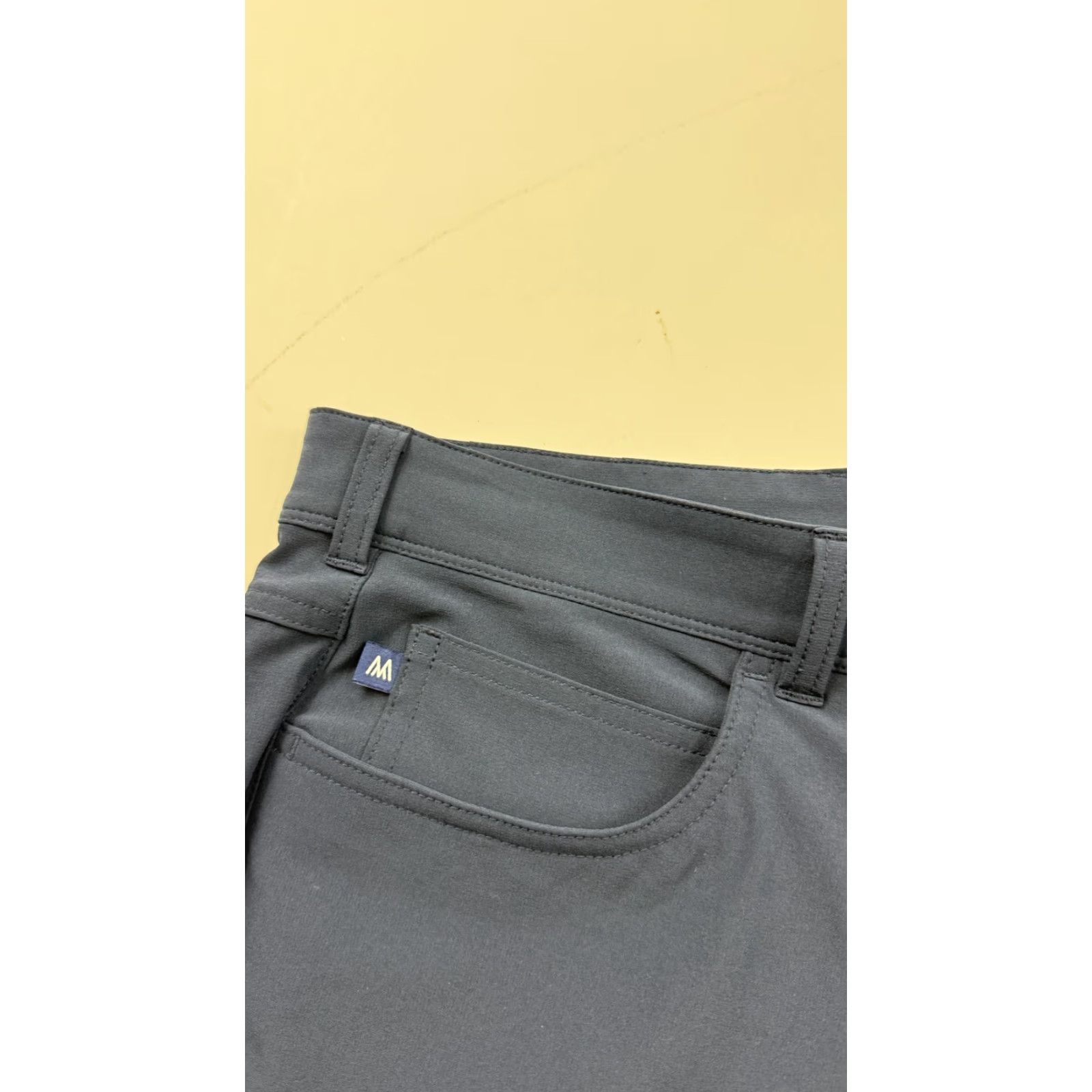 Mizzen+Main Mizzen+Main Pants Mens 36x32 Navy Helmsman Slim Performance Stretch Chino Size US 36 / EU 52 - 2 Thumbnail